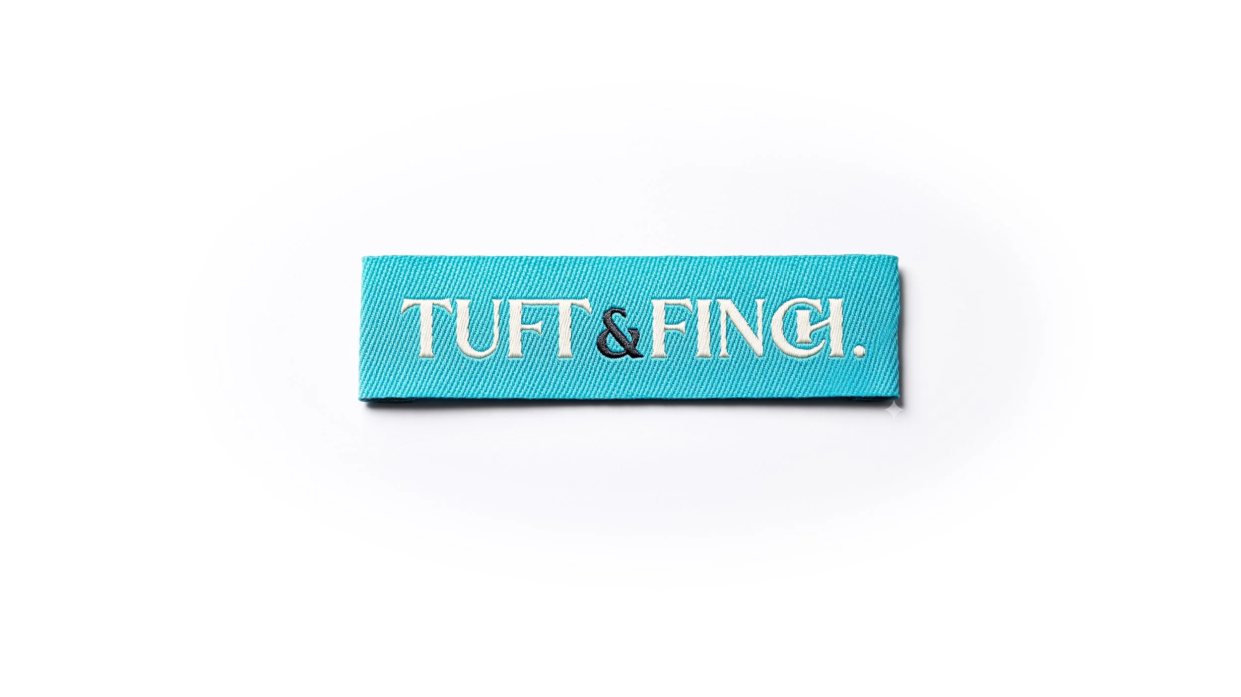 Tuft&Finch_ThumbReveal.jpg