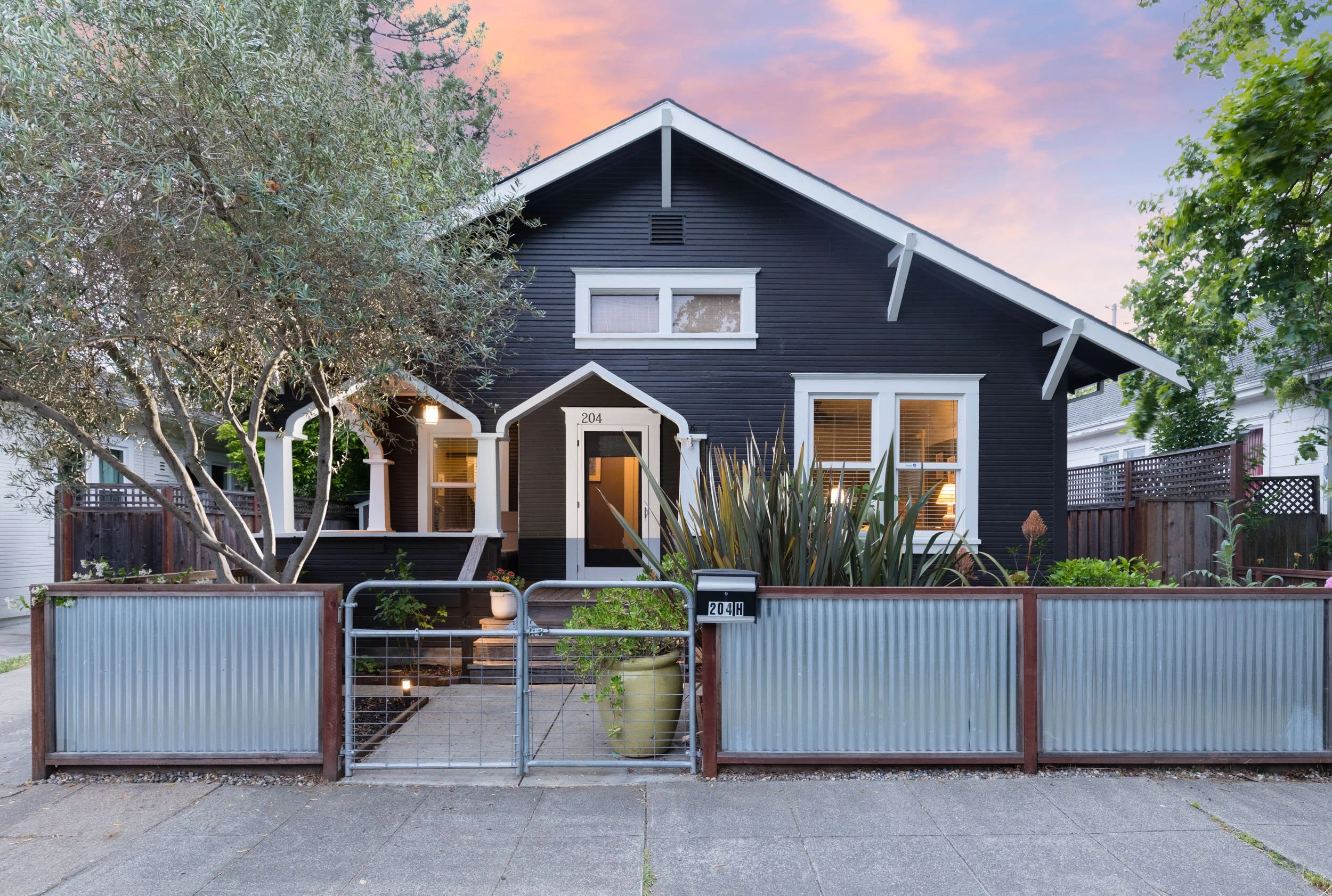 204 H St twilight 01 small.jpg