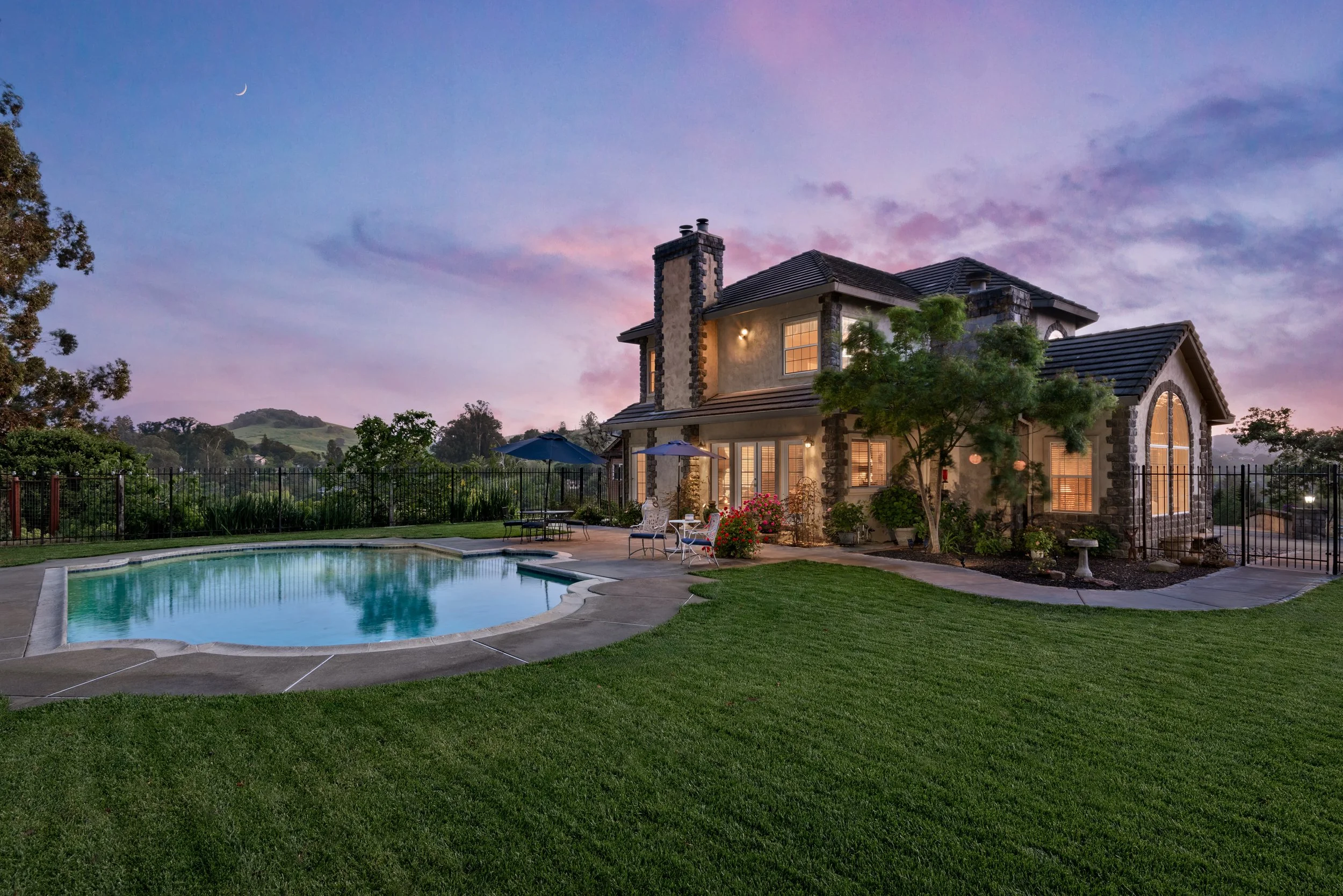 9CanyonCourt-WEB-1.jpg