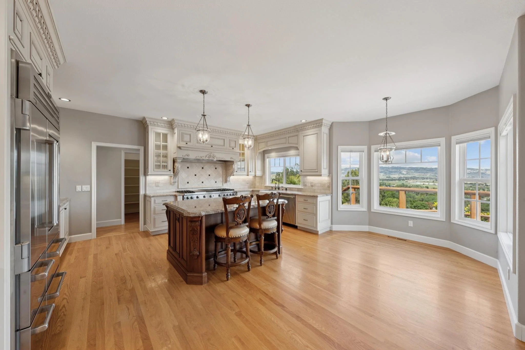 020-394-monte-vista-lane.91041.pok.018.jpg