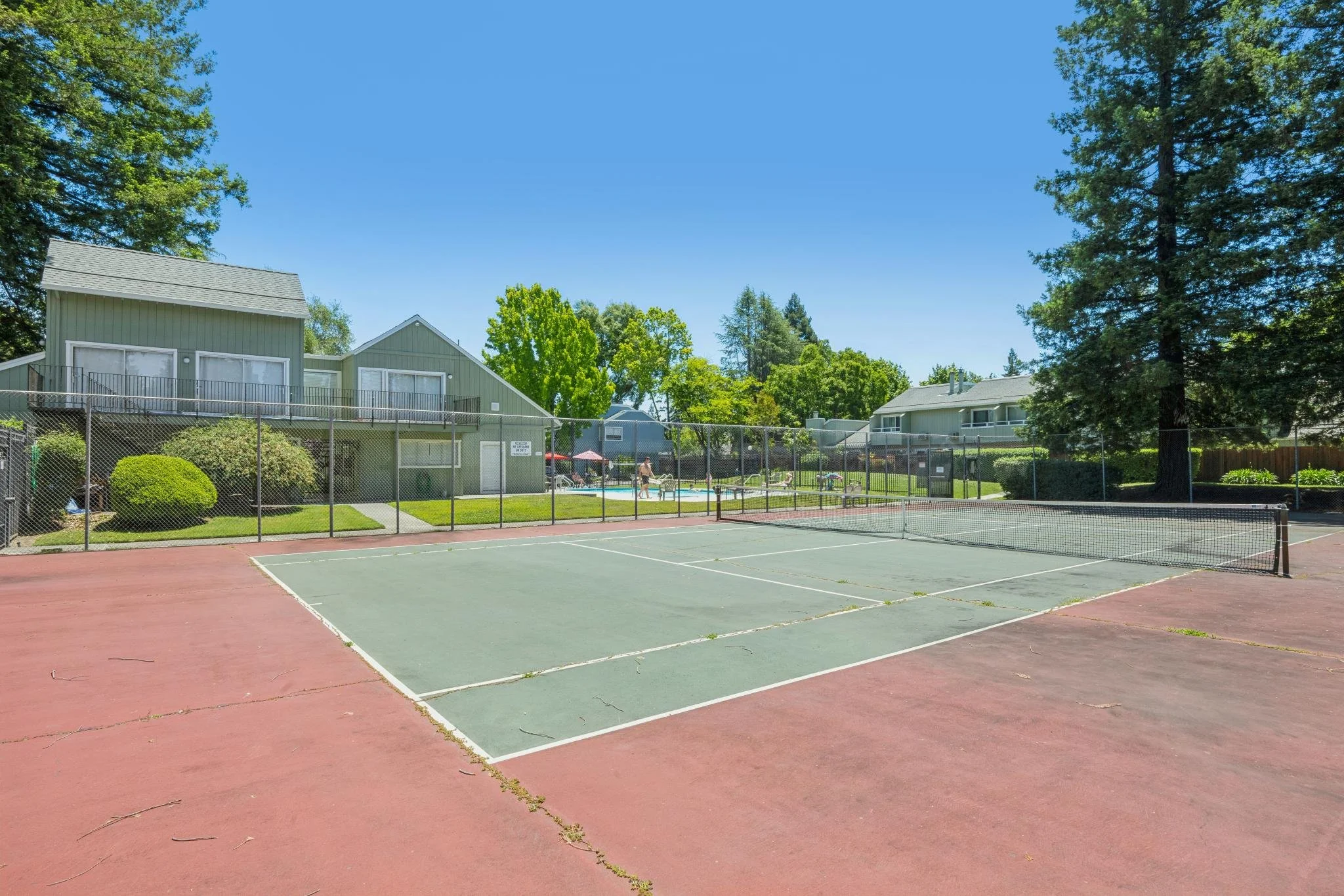 042-734-racquet-club-circle.91410.p2k.042.jpg