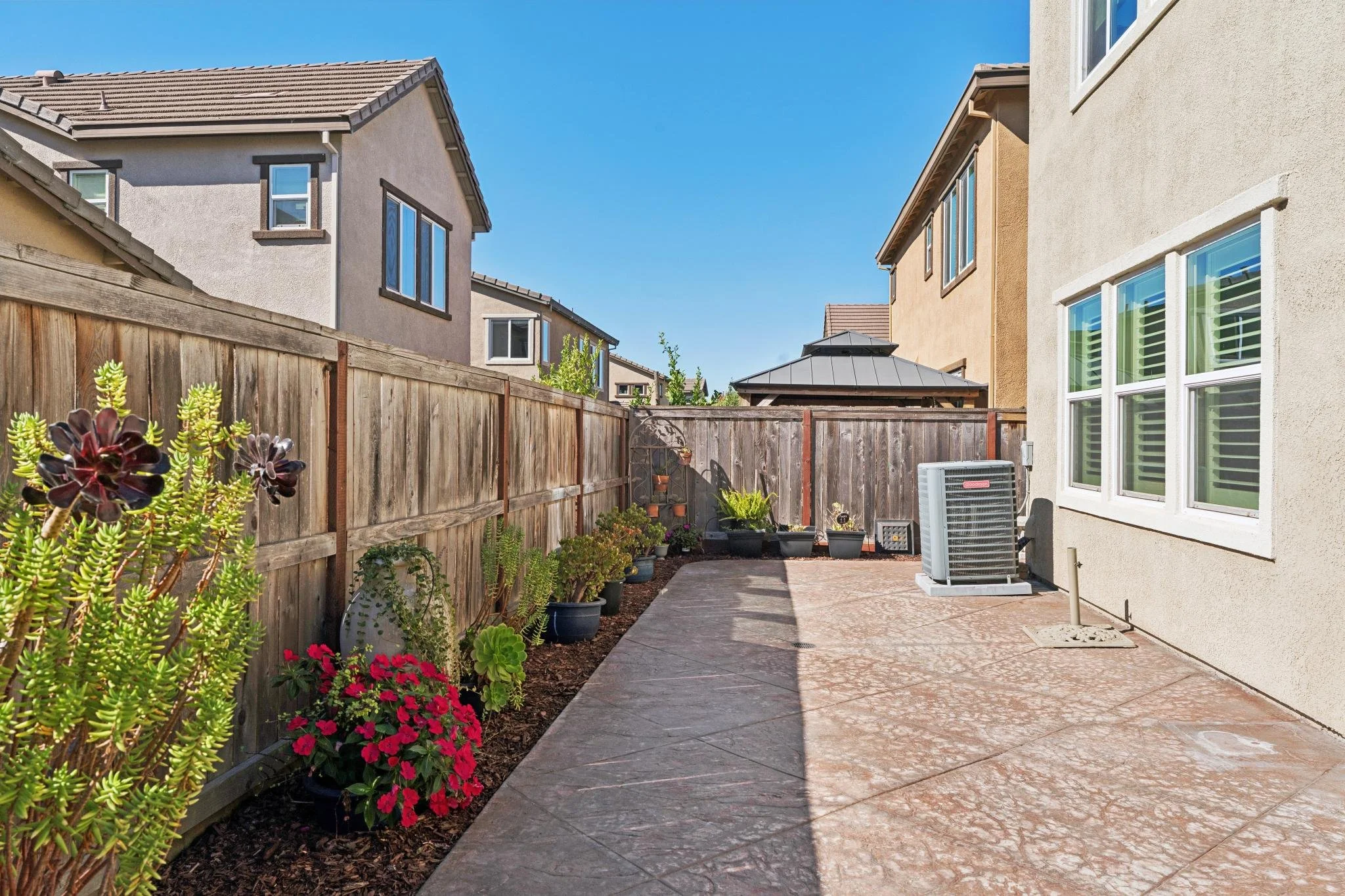 047-1525-keats-place.95410.p3k.047.jpg