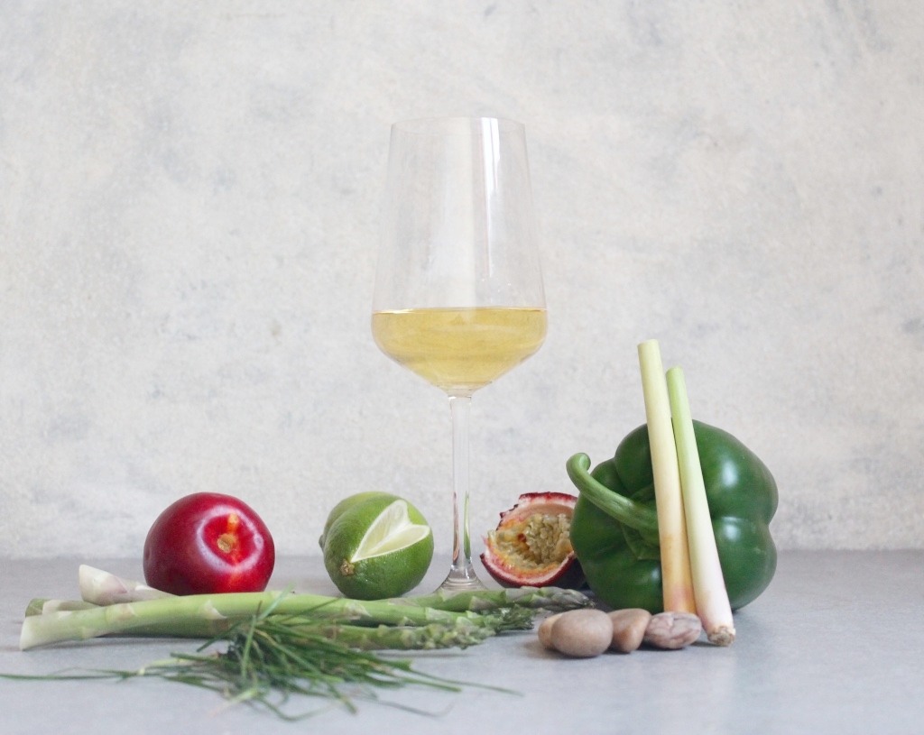 Key flavours: Lime, Lemongrass, Green pepper, Passionfruit, Grass, Stone, Mineral, Aspargus, Nectarine 