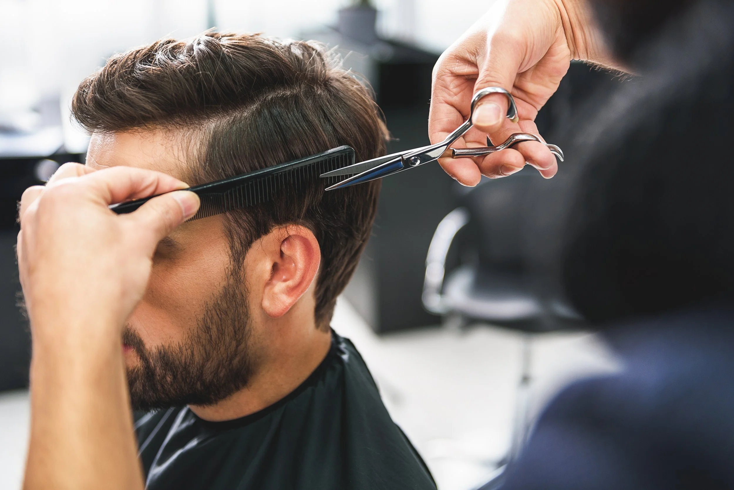 How to Find the Perfect Haircut for Your Face: A Men's Guide