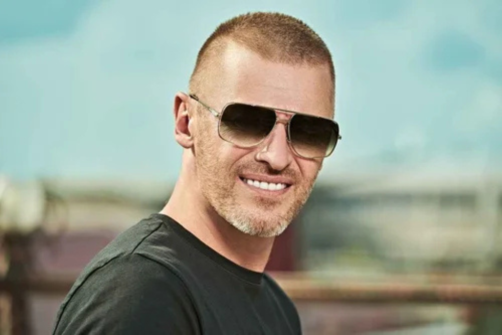 Best Classic Haircuts for Older Men