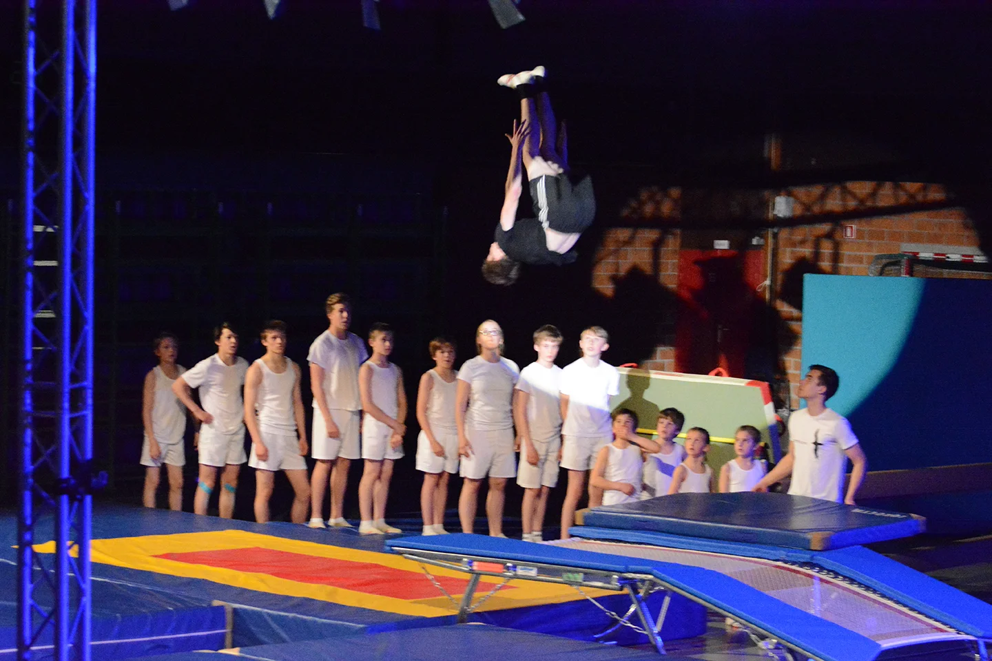 tumbling01.jpg