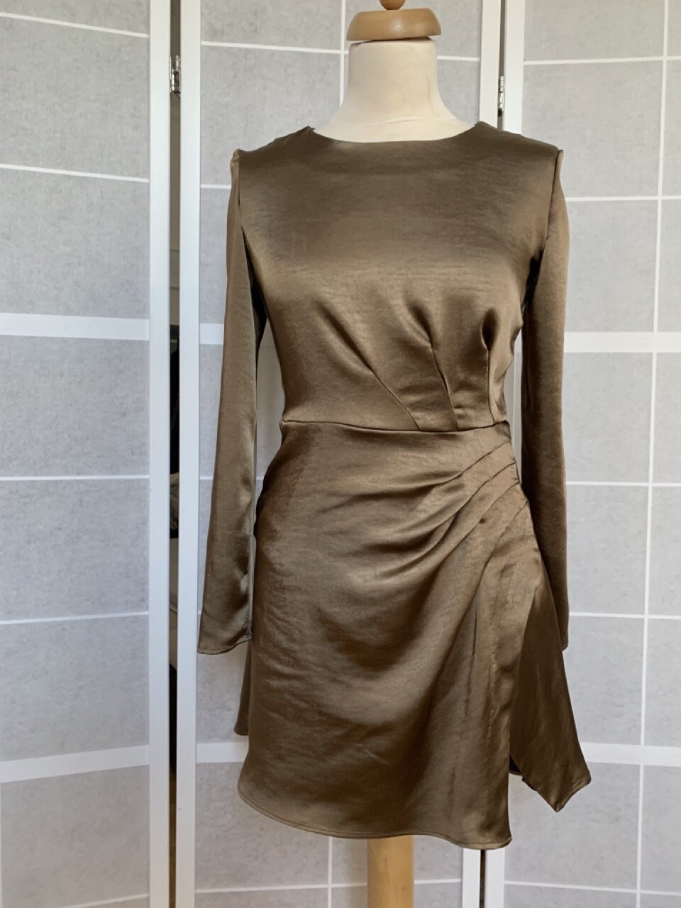 EC5A04B4-B0C4-47FC-B142-9B6C6CD3BC3E