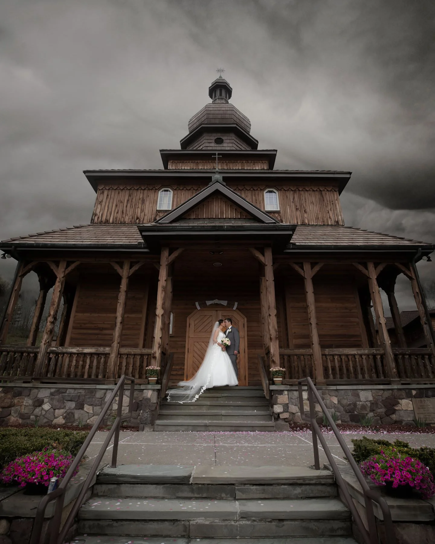 Sacred Heart Ukrainian Catholic Church on May 4. Tanya and Joel had such a beautiful wedding and with this shot, I cranked the drama up to 11 (‘Which is one higher’ - This is Spinal Tap.) (Canon 5D Mk IV, 16-35 2.8L, 1/250 sec at F / 5.0, ISO 320 at…