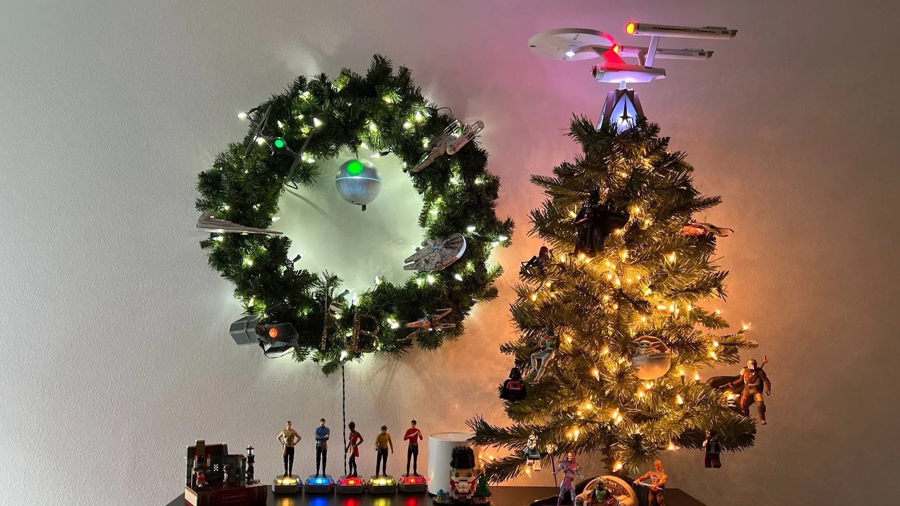 Episode 212 - Last Minute Christmas Gifts for Car People