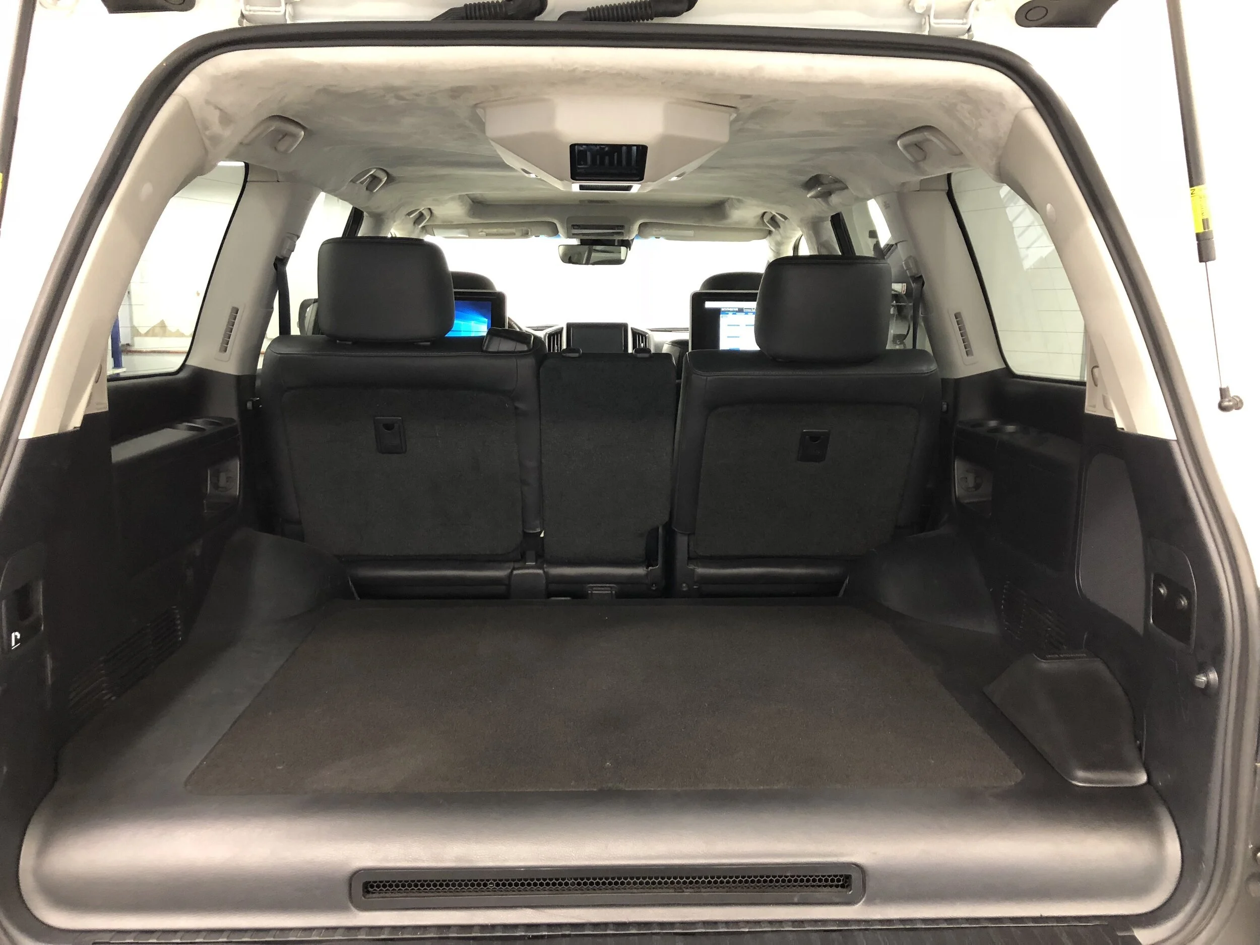 Land Cruiser Satellite Integration 4.JPG