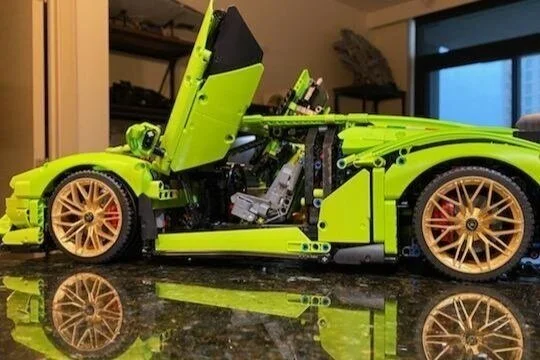 Episode 135 - Squeaky Belts and Daily Sports Cars