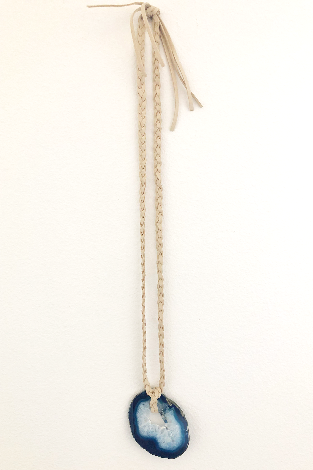 necklace-blue01.png
