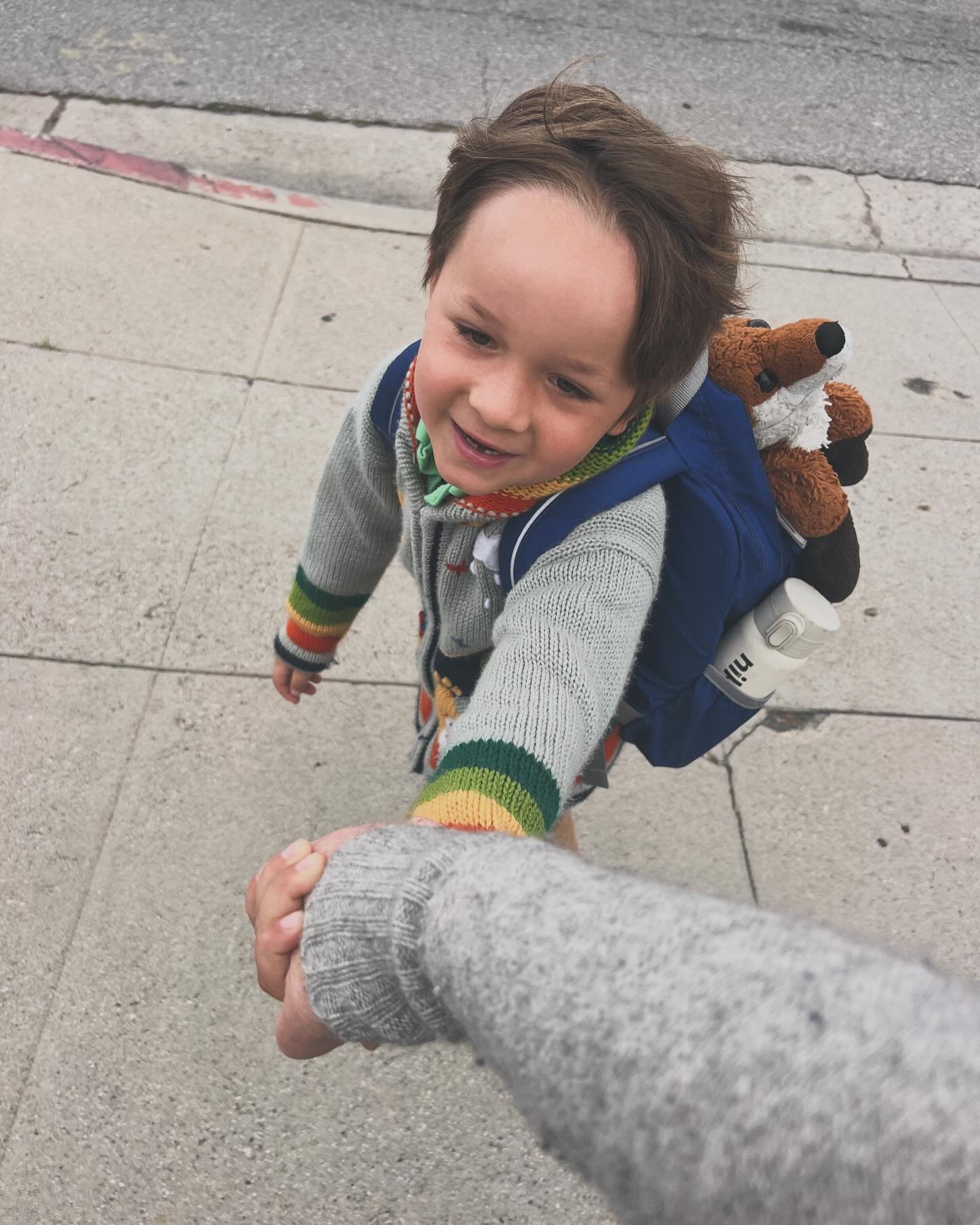 I love taking my nephew to school and I especially love that he runs back to give me a hug!

@vikavickyvictoria 

#nephew #niko #auntielife #family #love