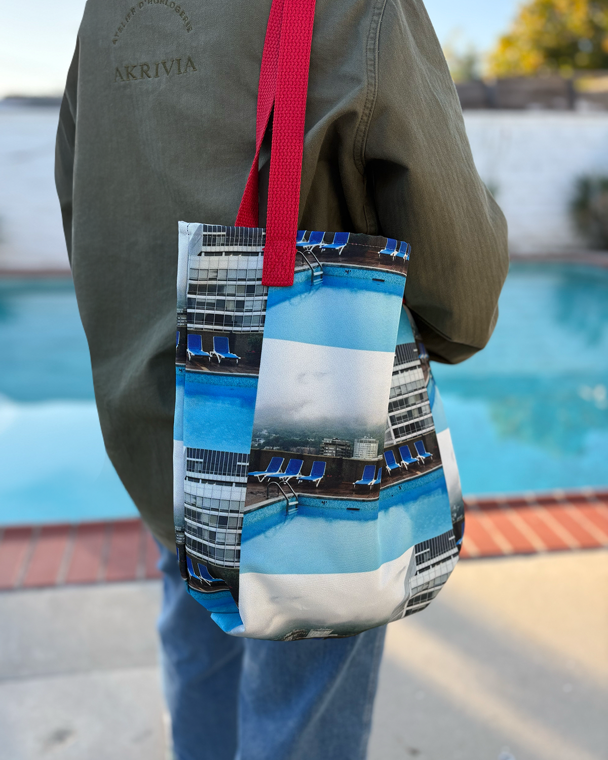 tote-going-back-to-cali-lifestyle.png