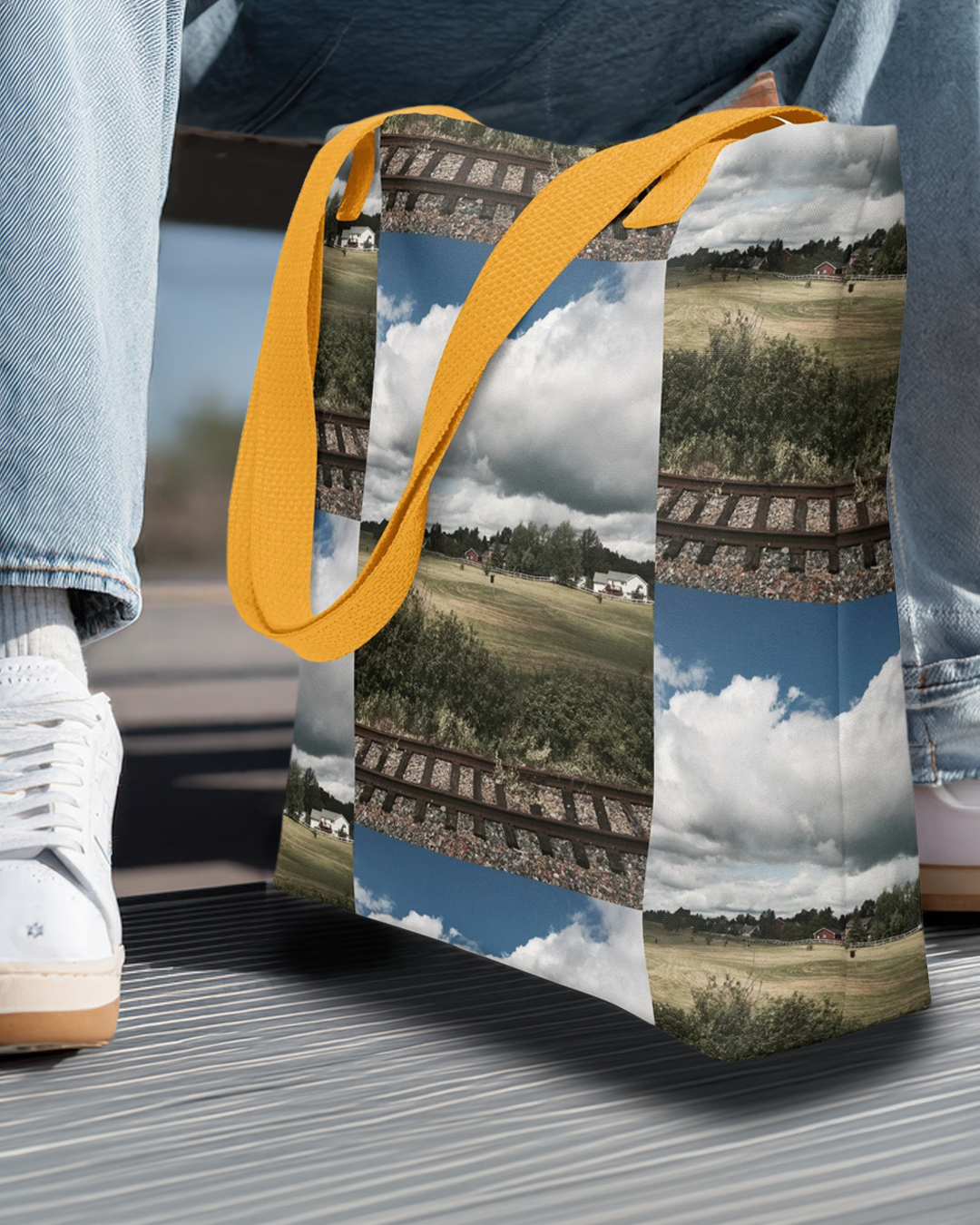 tote-nowhere-fast-styled.png