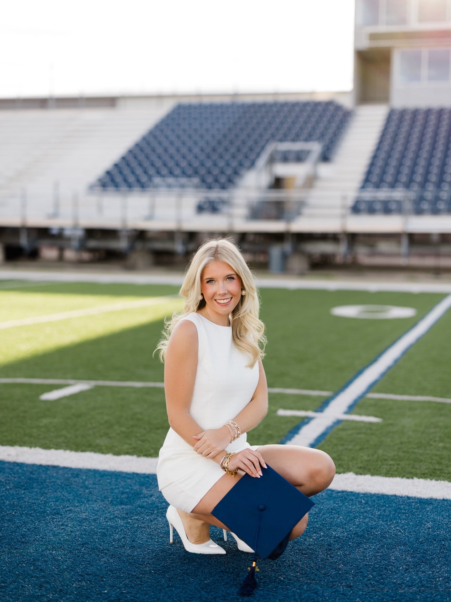 Always love my time at Shiloh!! 🩵 Sweet @avafaithallen &mdash; how are you graduating next month?? 

#capandgownphotos #highschoolcapandgown #nwaseniorphotographer