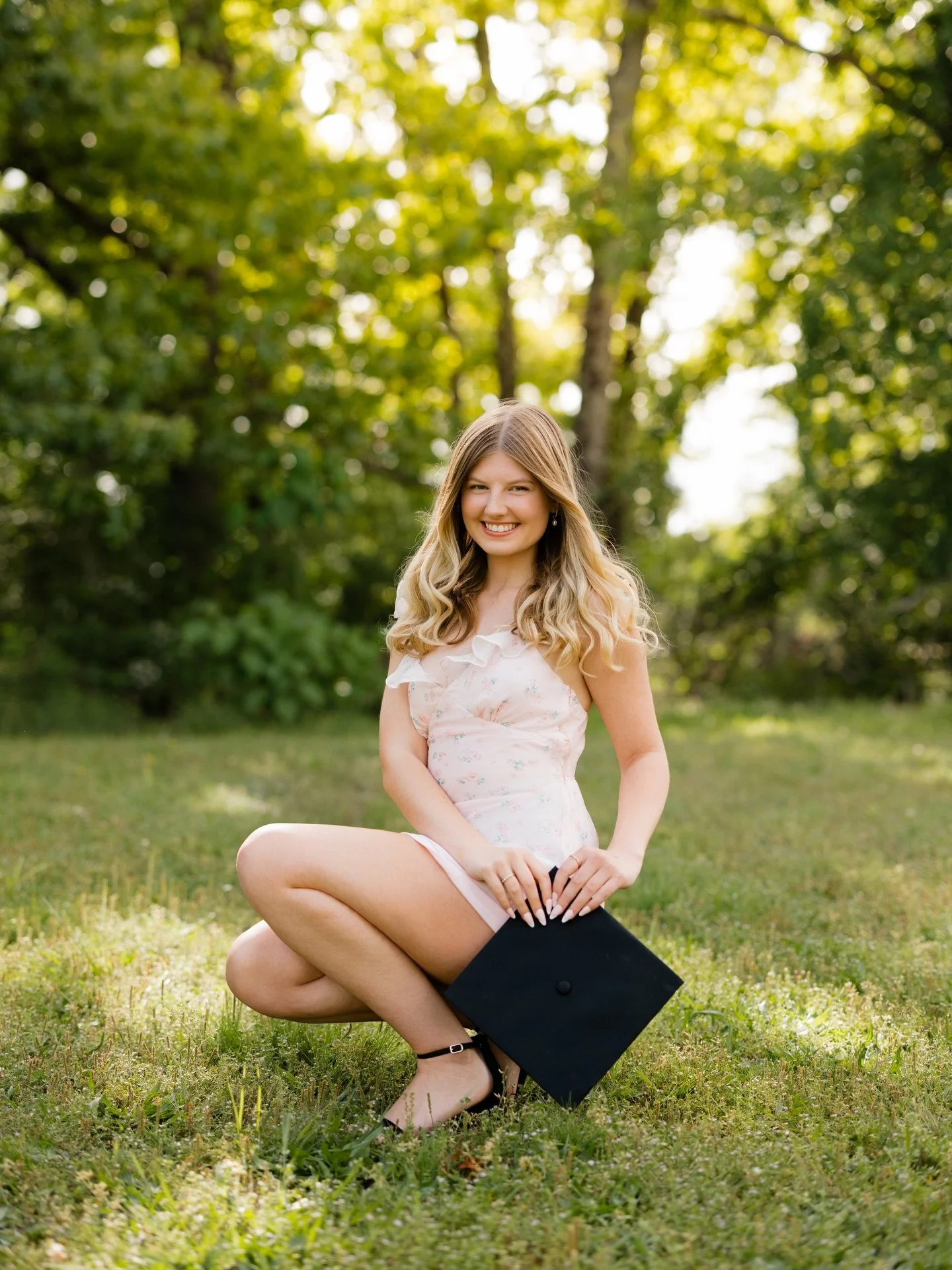 Wrapping up class of 2026 so soon 🖤😭😭 So many amazing seniors this year! 

#seniorportraitphotographer #nwaseniorphotographer #bentonvilleseniorphotographer #fayettevilleseniorphotographer