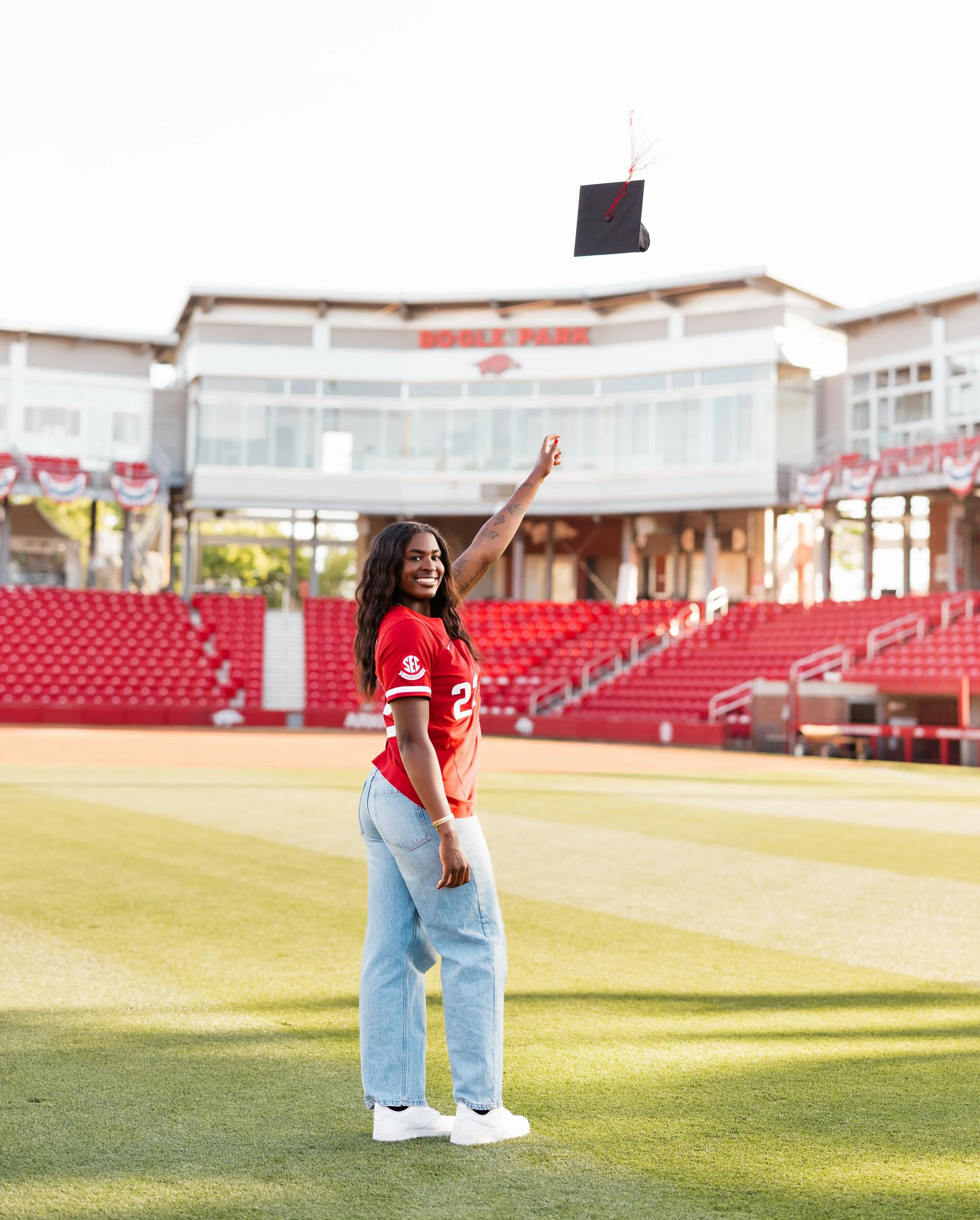 I got the chance to go on the Razorback softball field with @_dakotakennedy &amp; it was the most fun!!! ❤️🐗🥎 She was my last college grad of the spring and it was such a good one!

#woopig #gradphotos #arkansassoftball #uofaphotographer