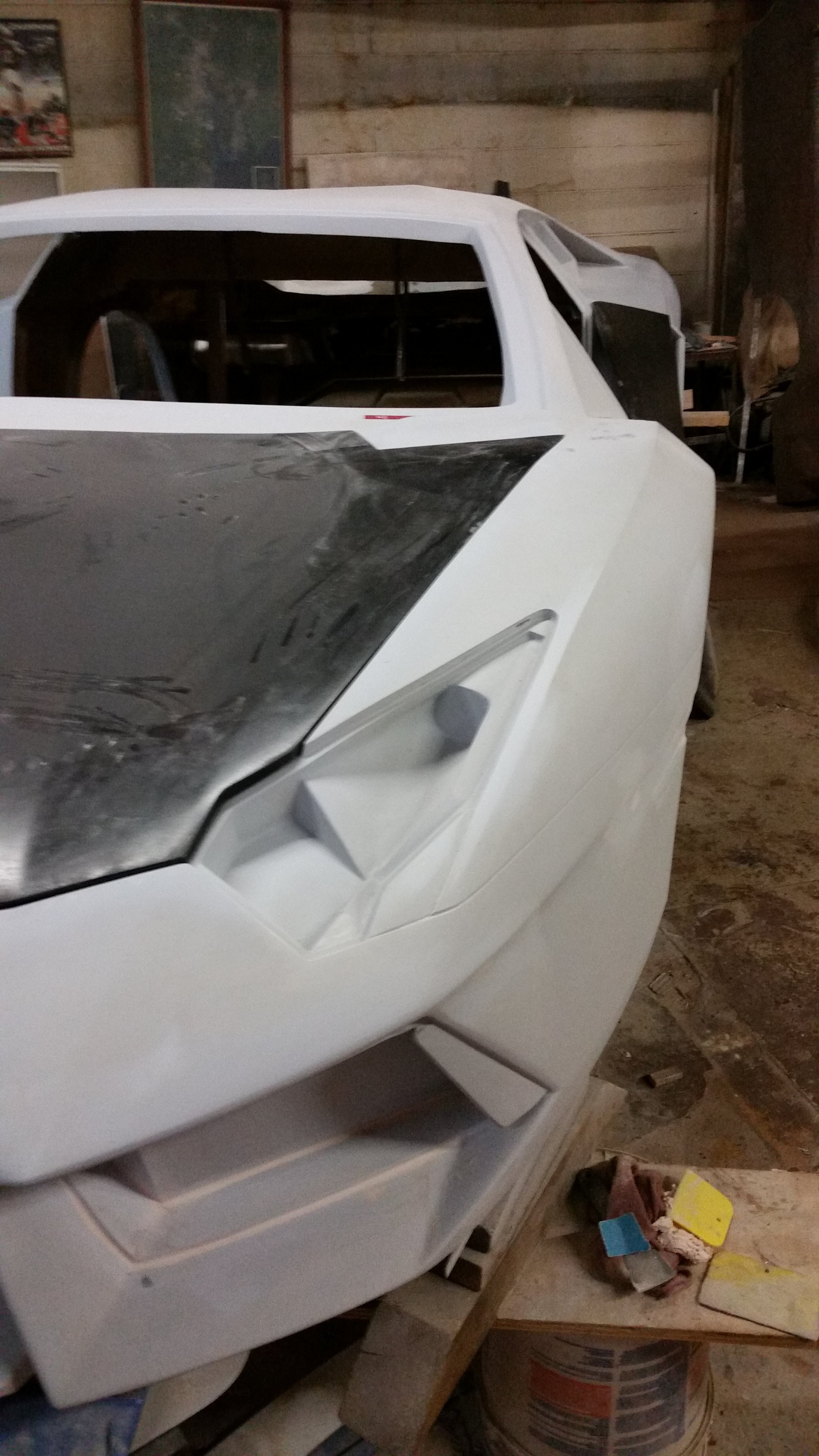AventadorHeadlight.jpg