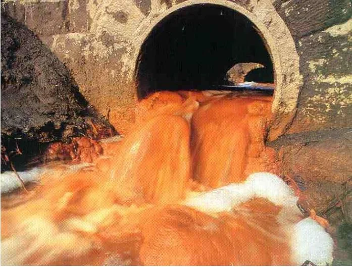 Présentation de pollution d'eau