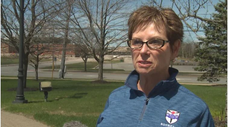 Rothesay mayor says cost of switching water systems shouldn't be put on tenants