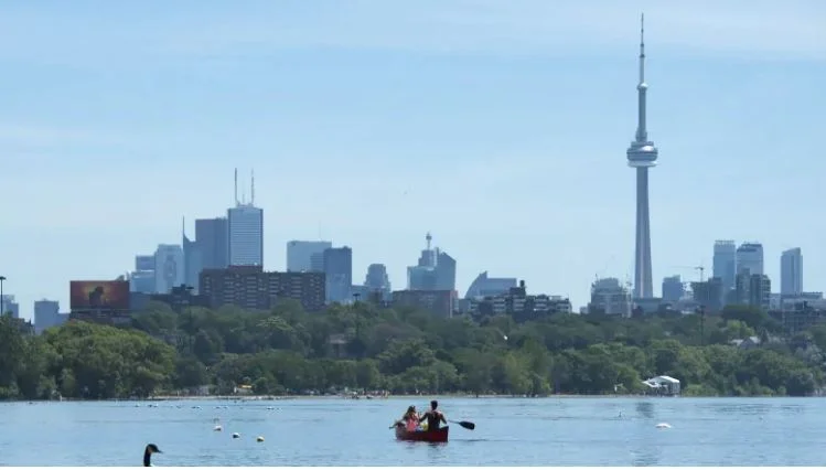 Cities urge federal leaders to wade into wastewater debate