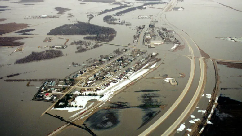 Memories of 1997 flood back for Manitobans 25 years later, though many want to move on
