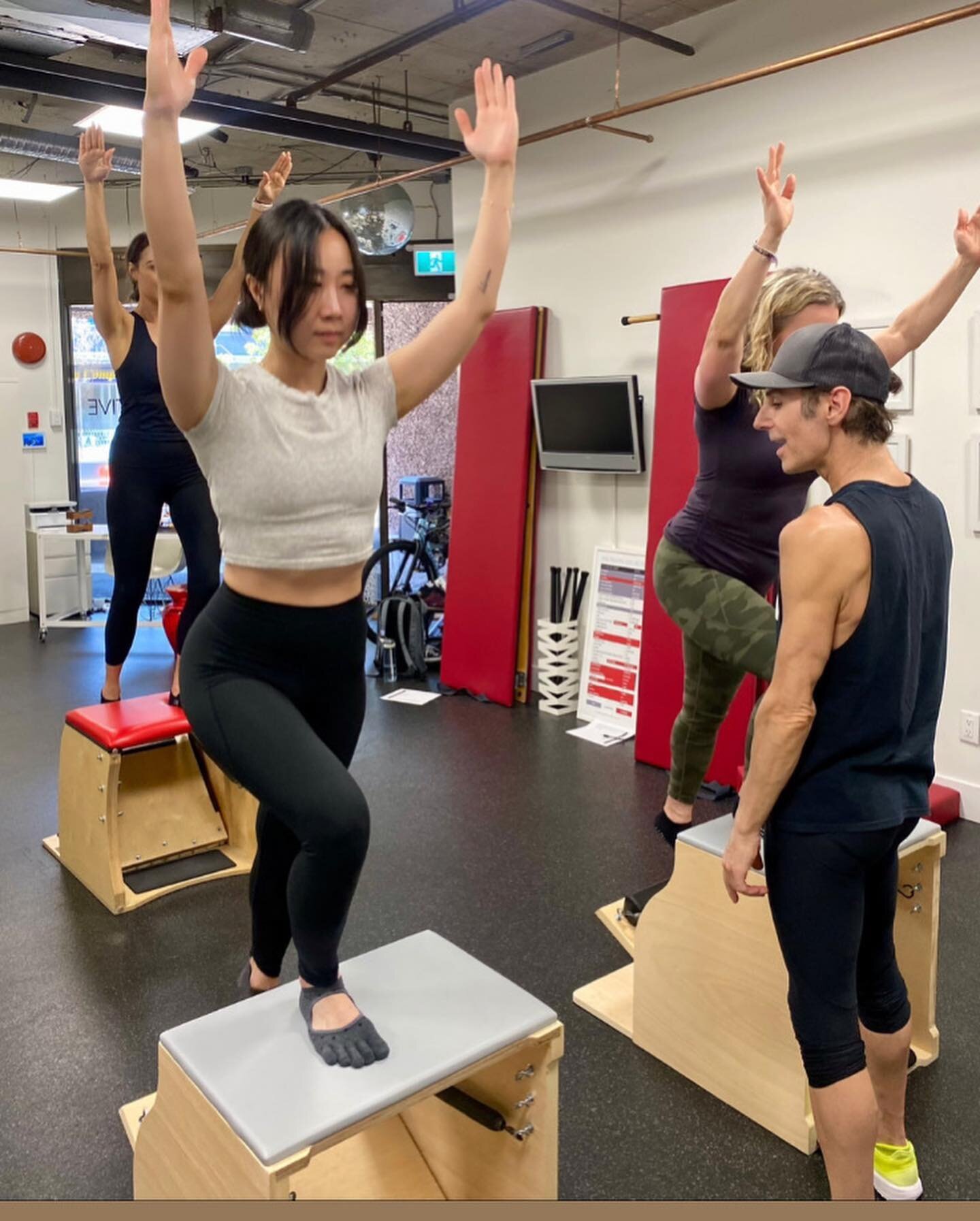 The Mighty Wunda Chair .. we love you.. We found so much good stuff during our last workshop. Thank you everyone for showing and rising up to these Mighty Wunda moments. @contrology.bb @gratz_pilates @thepilatescollective.ca @noamgagnon
