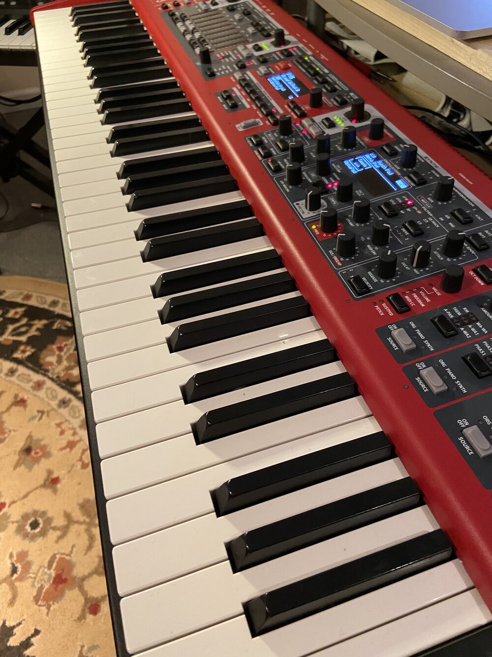 Applying pint Psychological Nord Stage 3 Worship Collection — Patch Foundry