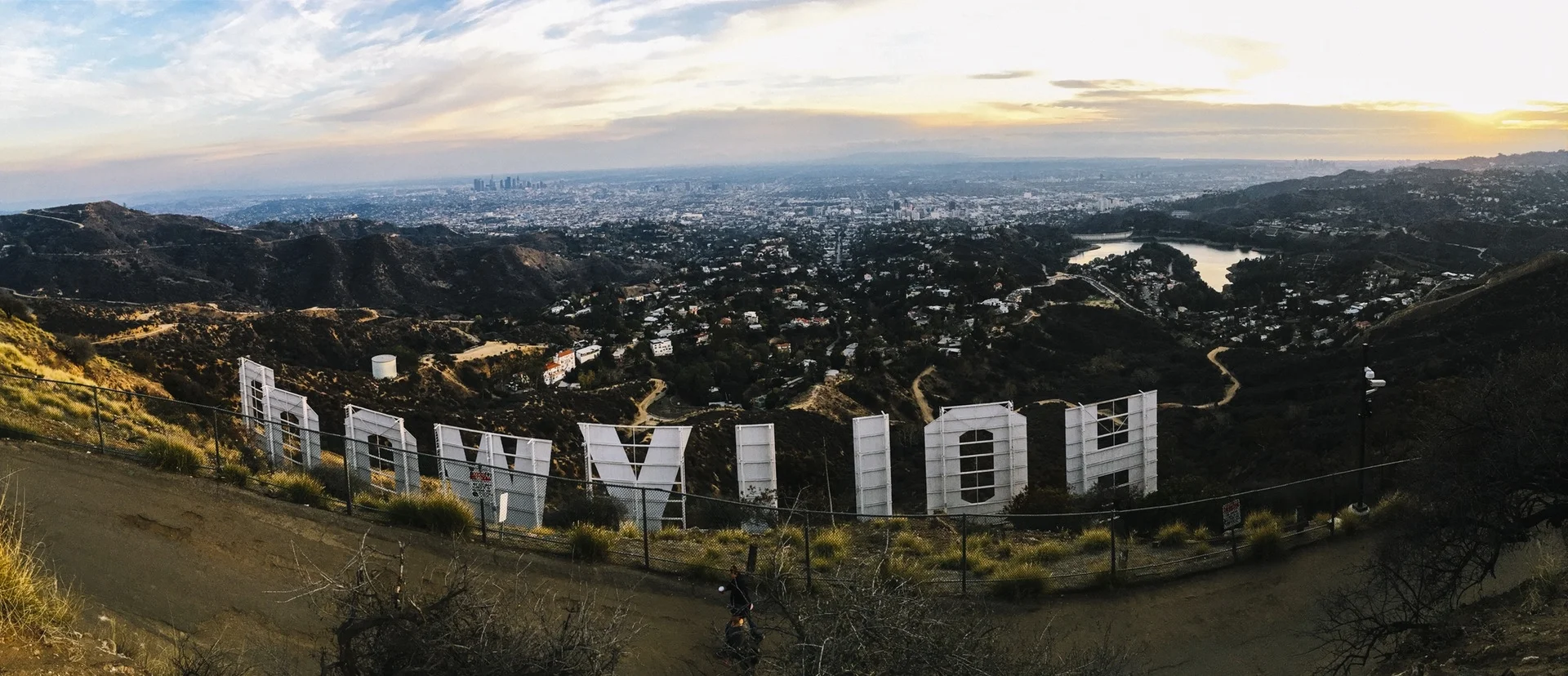 Hollywood sign pic.jpg