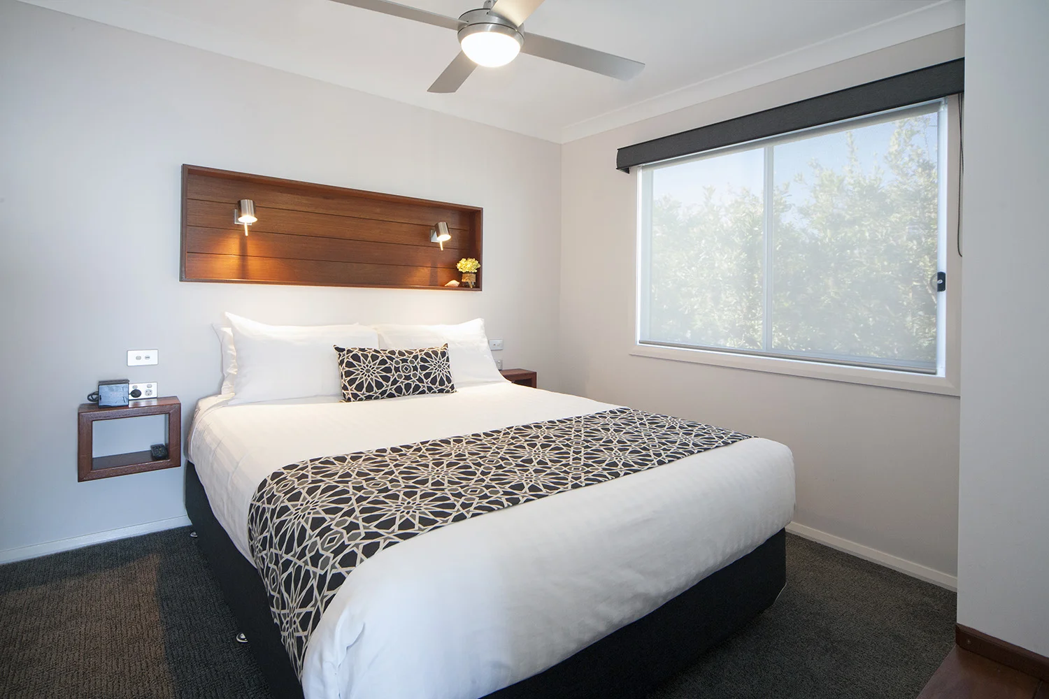 Headland East, Chalet 14 bedroom 2.jpg