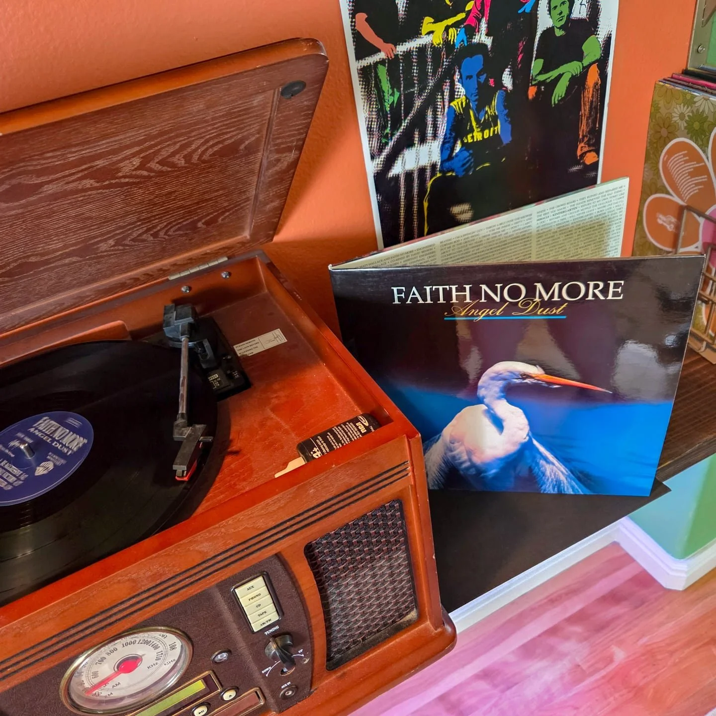 🎶Sunday Spins🎶 What are you listening to?

After this past week, today is just screaming for some Faith No More. 
If you could only see me right now, headbanging while i'm trying to cut labels, it must be a sight 🤣 It's therapy, right?
Cross your 