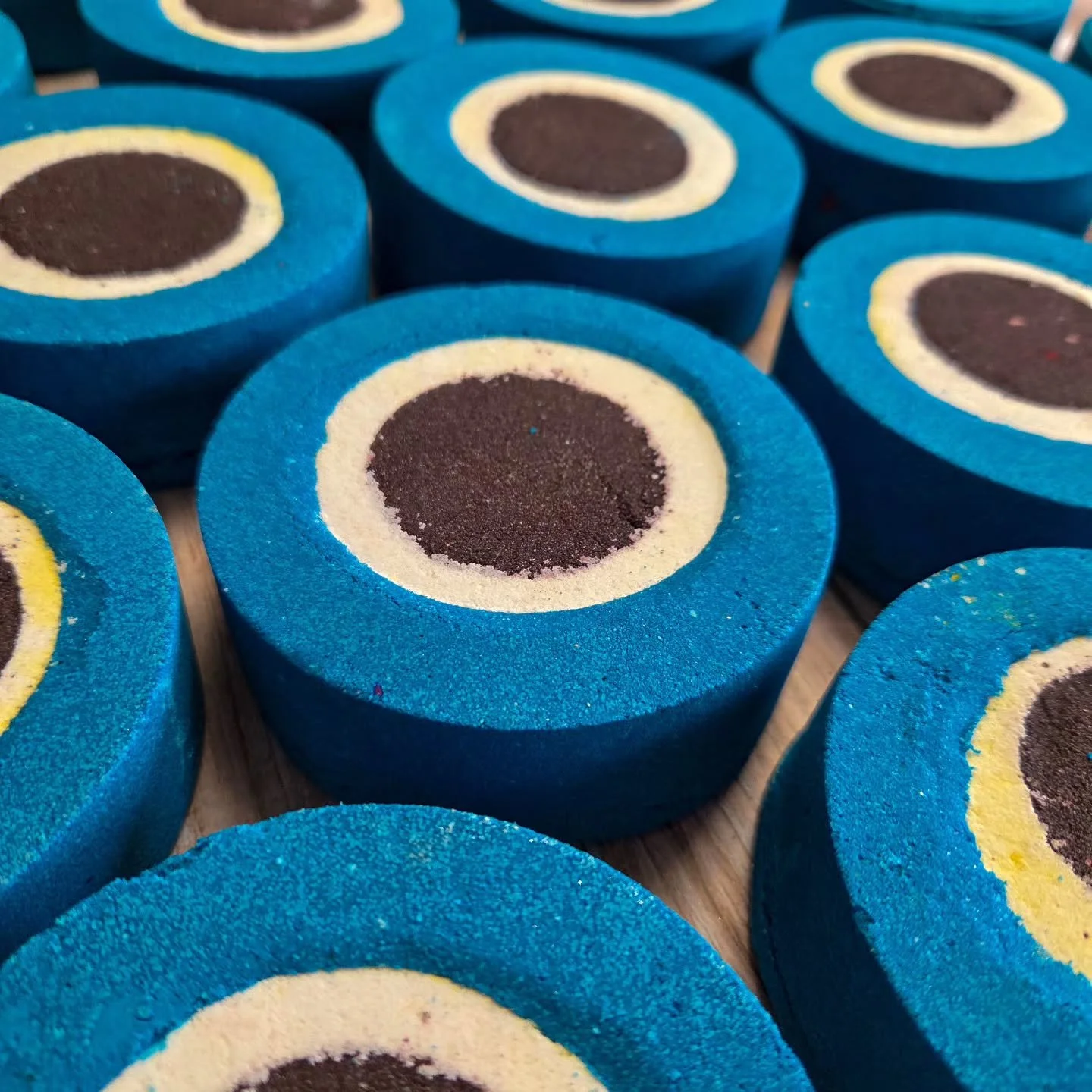 She may take forever to make but hot damn, she sure is beautiful 😍

Eclipse bath bomb

#bathing #beautyritual #selfcarematters #aura #vibes