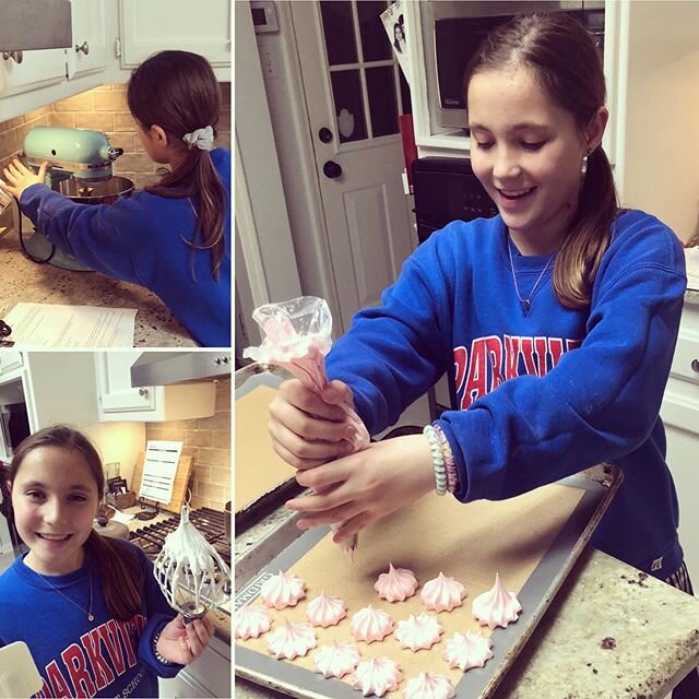 Tonight&rsquo;s cooking class...homemade meringue cookies. She&rsquo;s a natural. 
#chefjeremycoco