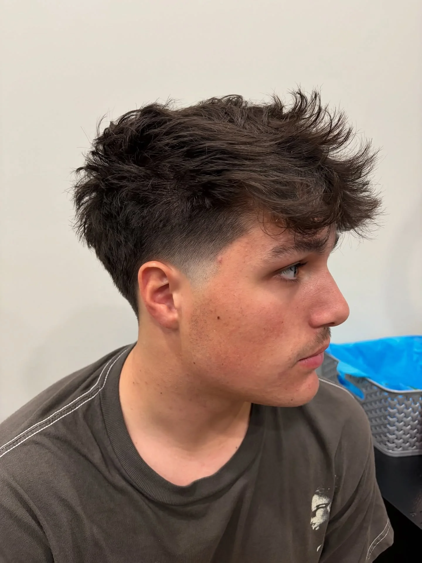 Men's cut Monday! πCheck out this fresh fade done by stylist Felicia! Looking for someone who specializes in's men's haircutting? Felicia is your girl! @hair.bye.felicia @downtownhaddonfield #barberskills #menscut