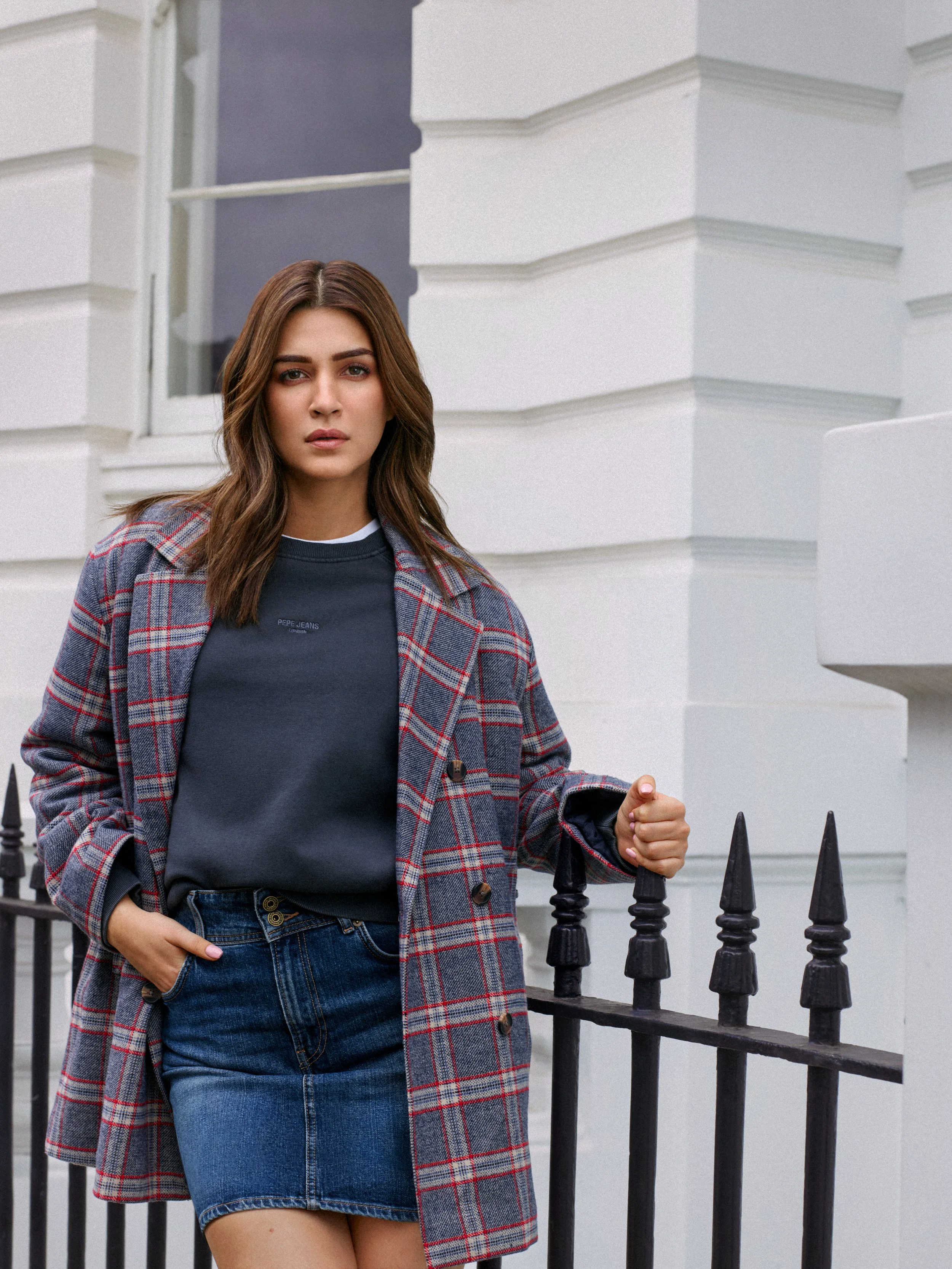 PJL_AW24_DENIM_SH10_0752_sRGB_300.jpg