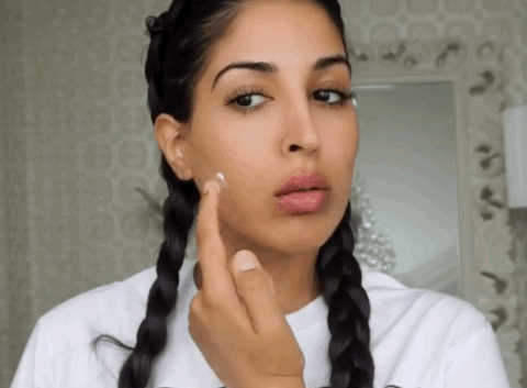 6 Ingredients to Keep Your Acne-Prone Skin Clear