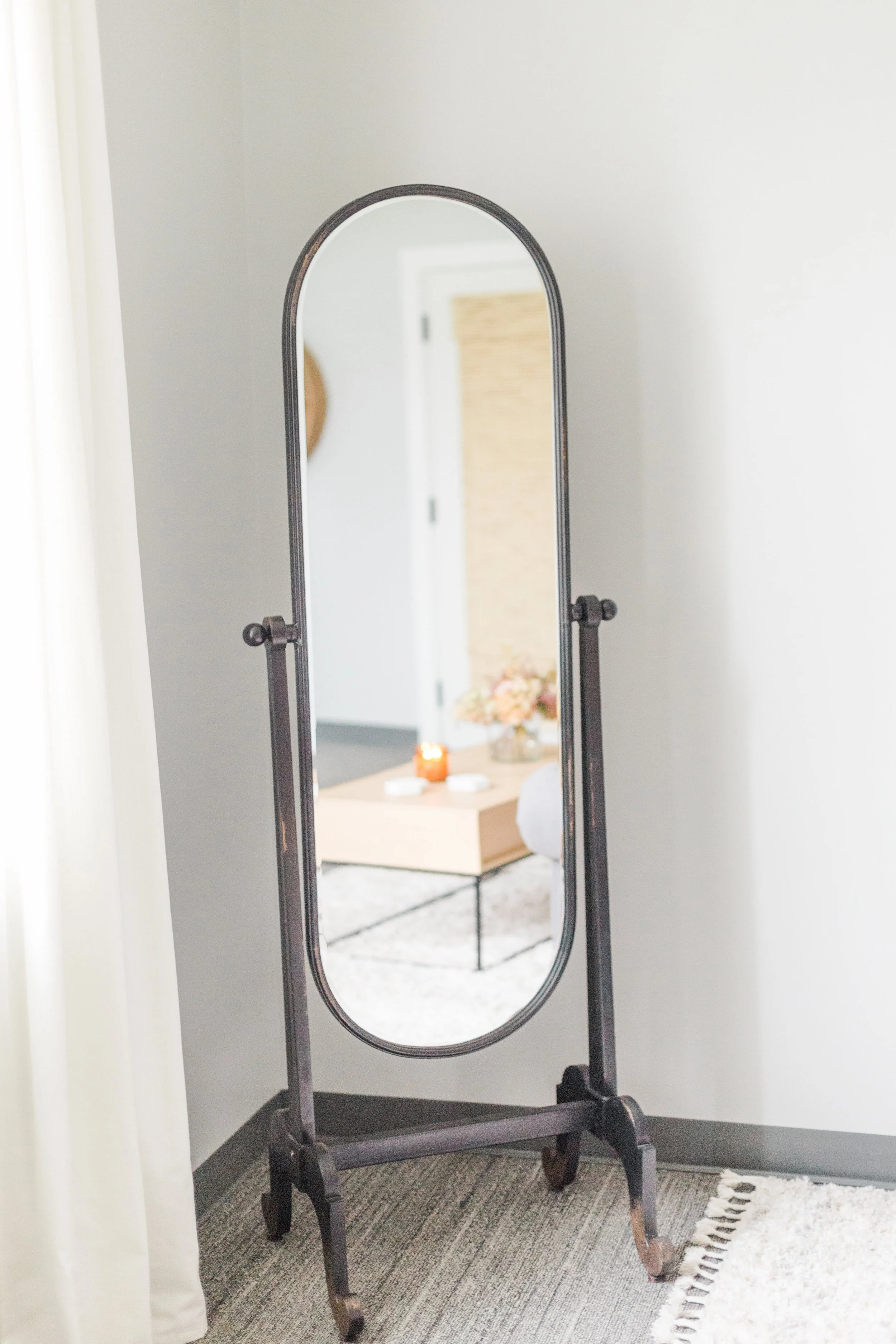 Iron Ember Bridal Suite-0036.jpg