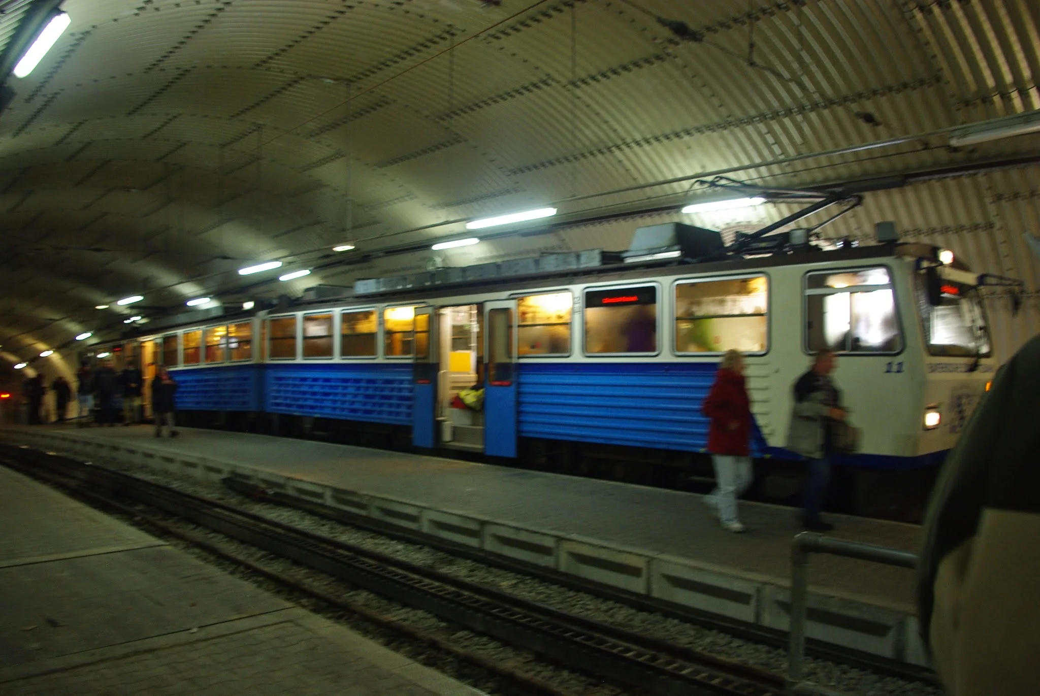 Somewhat blurry view of the cogwheel train after our arrival at the Zugspitzplatt.
