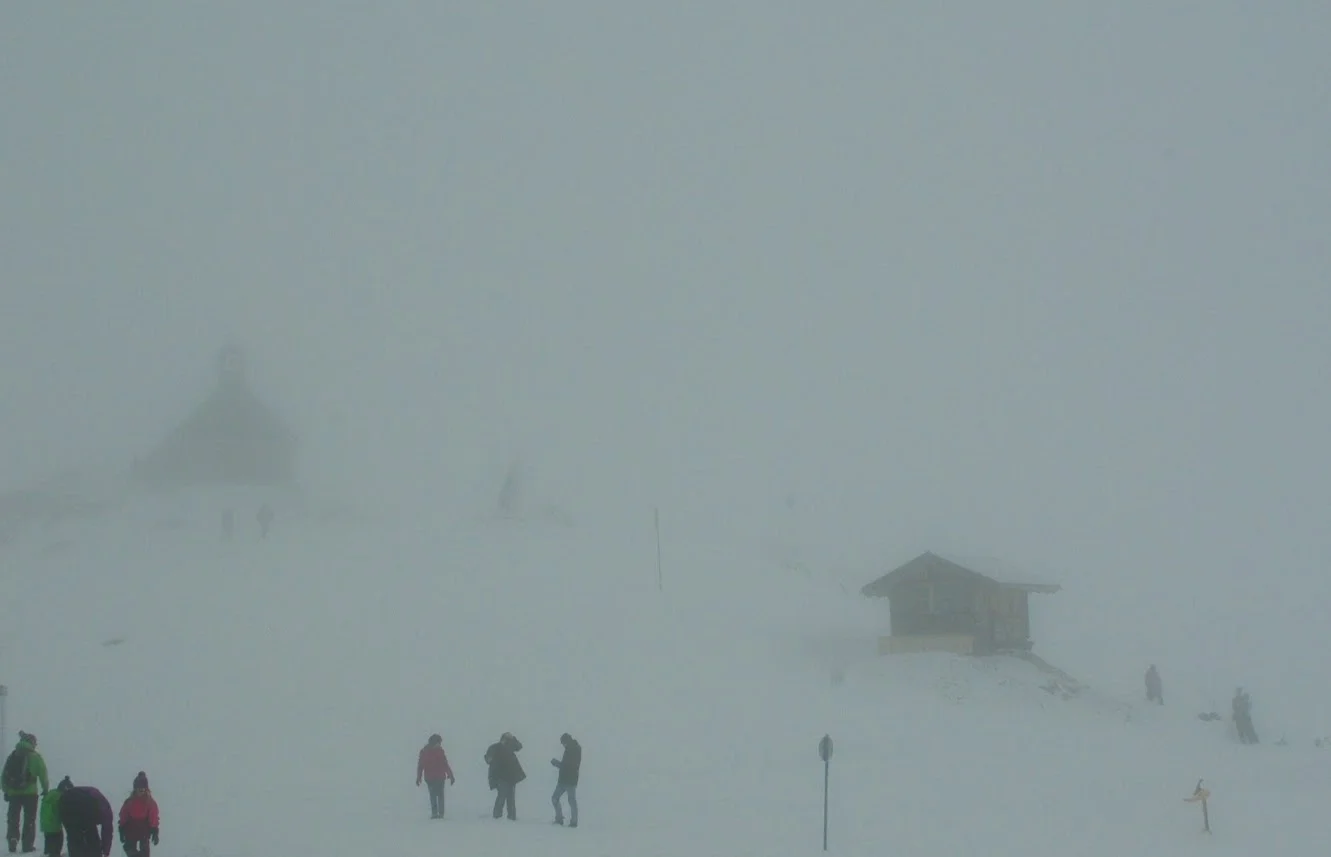 The plateau was totally consumed by a snow cloud.
