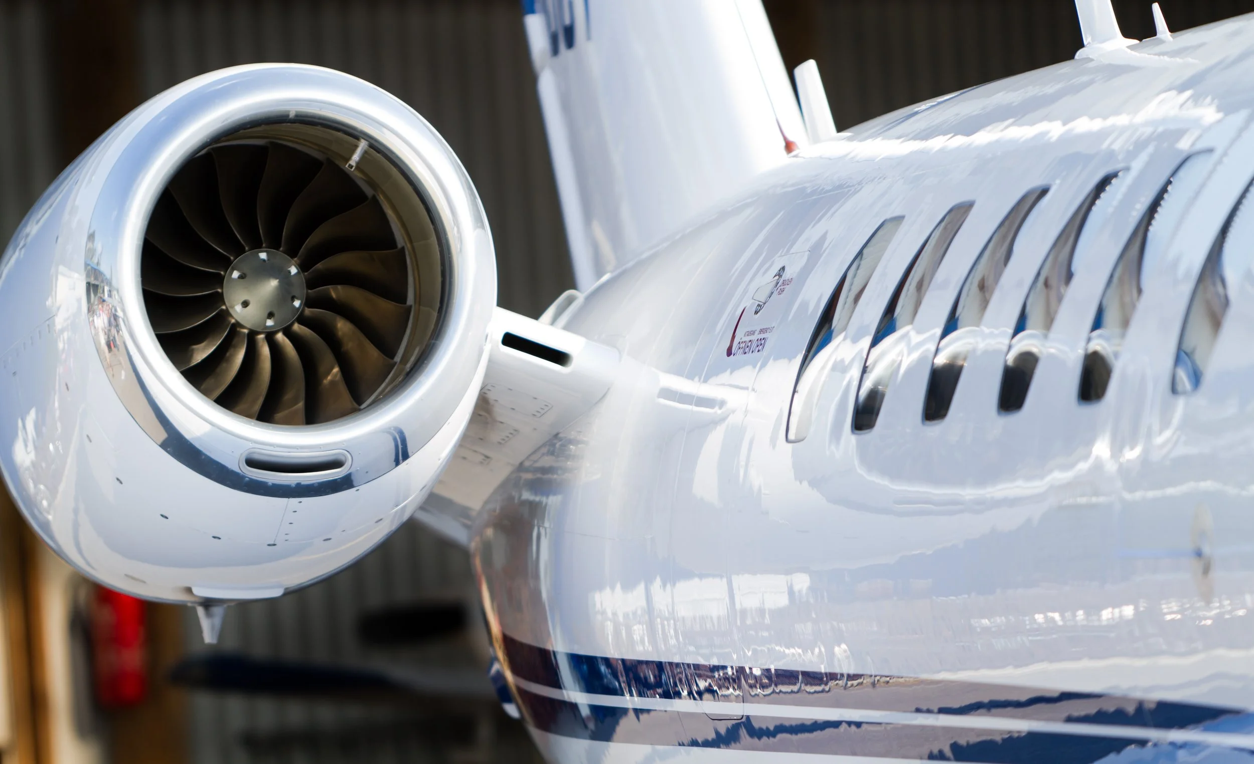 Corporate-Jet-Getty-182923994.jpg