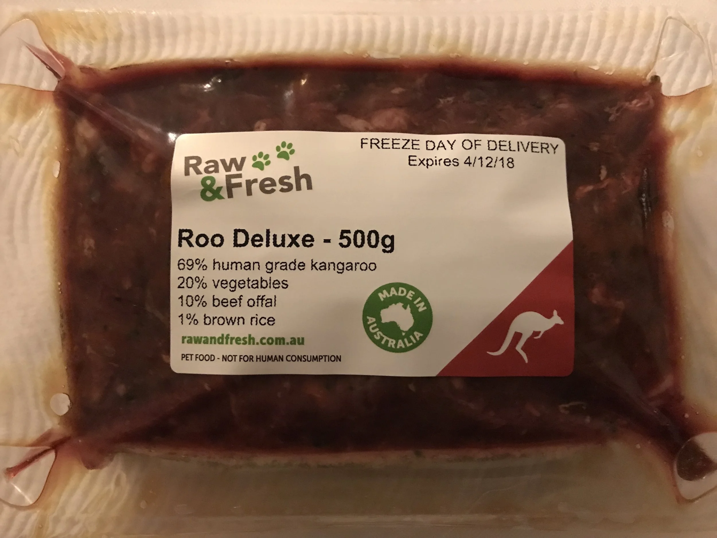 This is Shadow’s daily pack. Staying with me for a month the company delivered her supply to me so she stayed on her healthy food.