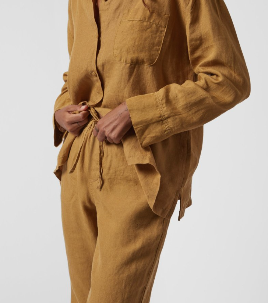 linen lounge ochre detail.png