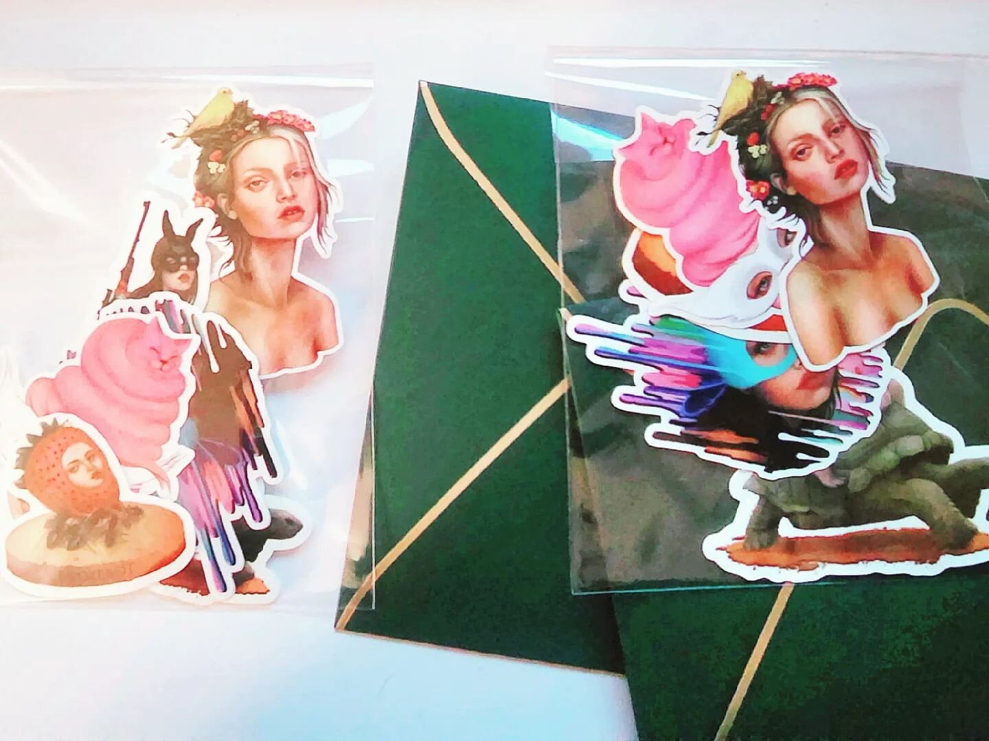 P A T R E O N #snailmailbenefits #carolroque #stickers #brokebot