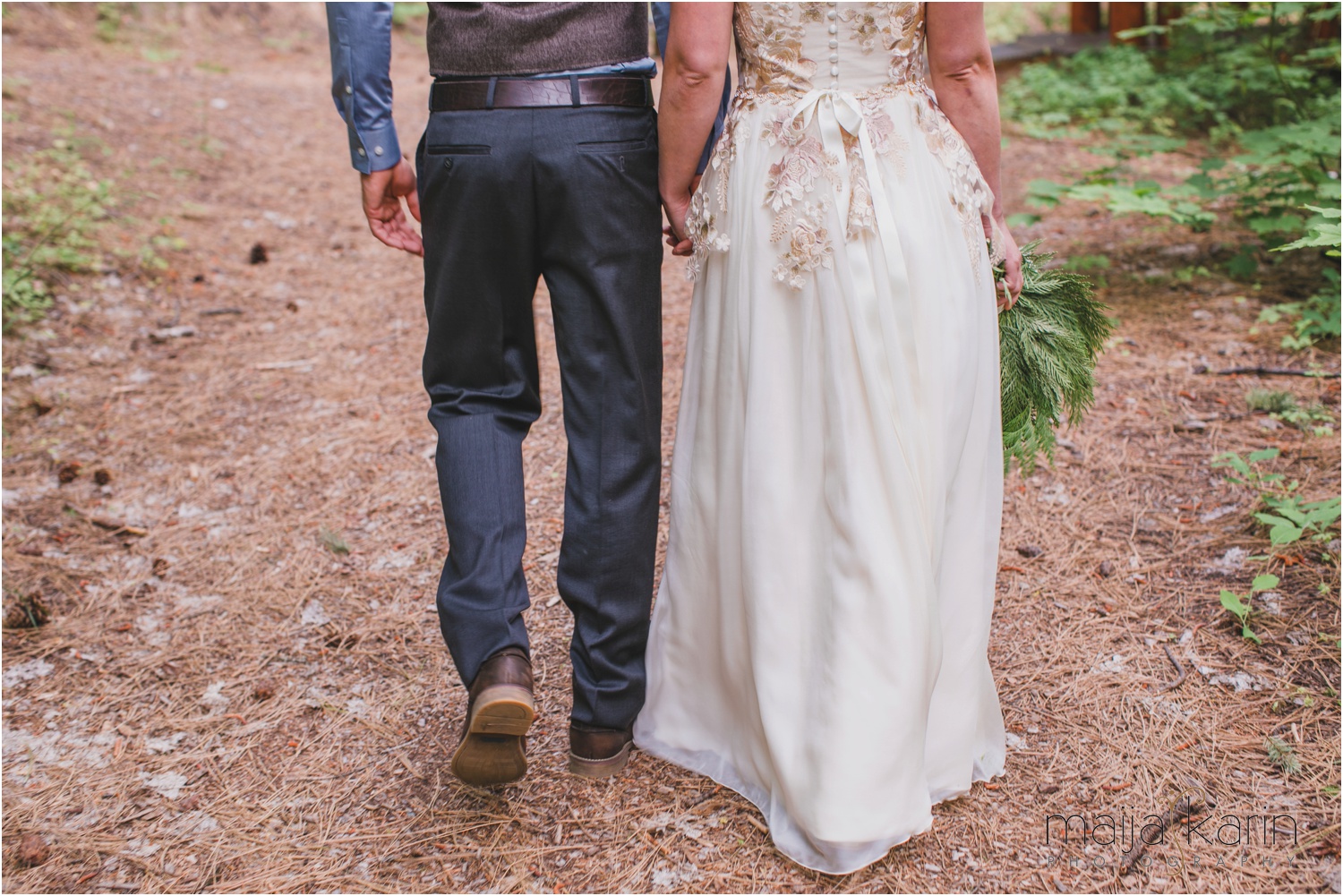 _0048Tierra-Learning-Center-Leavenworth-Washington-Wedding-Photographer-Maija-Karin-photography.jpg