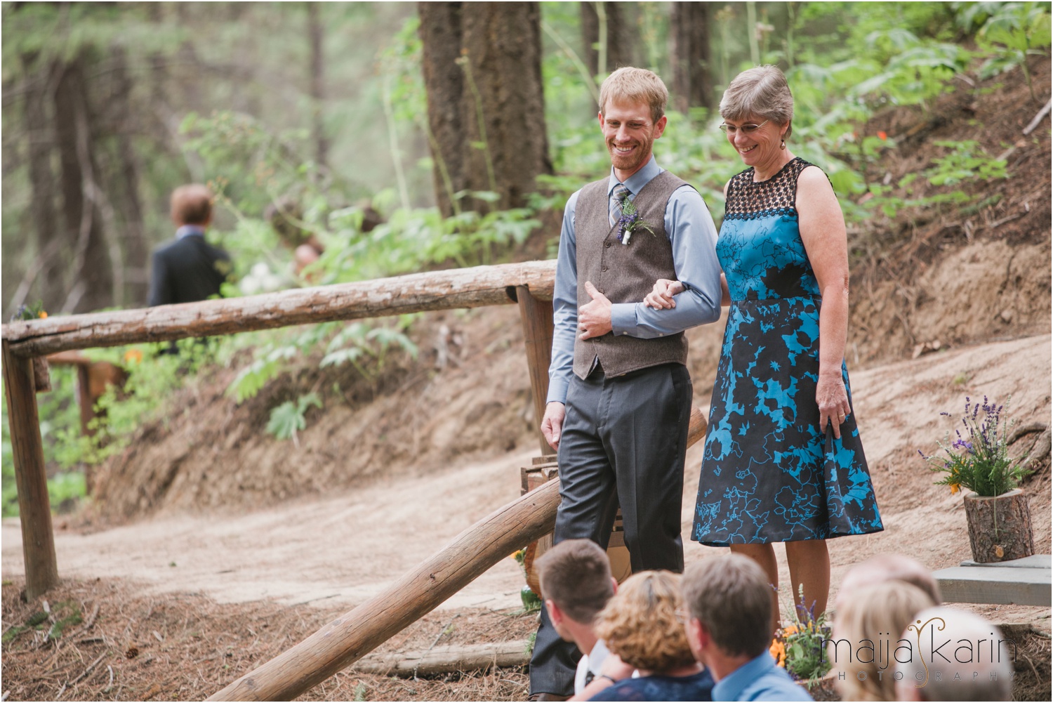 _0058Tierra-Learning-Center-Leavenworth-Washington-Wedding-Photographer-Maija-Karin-photography.jpg
