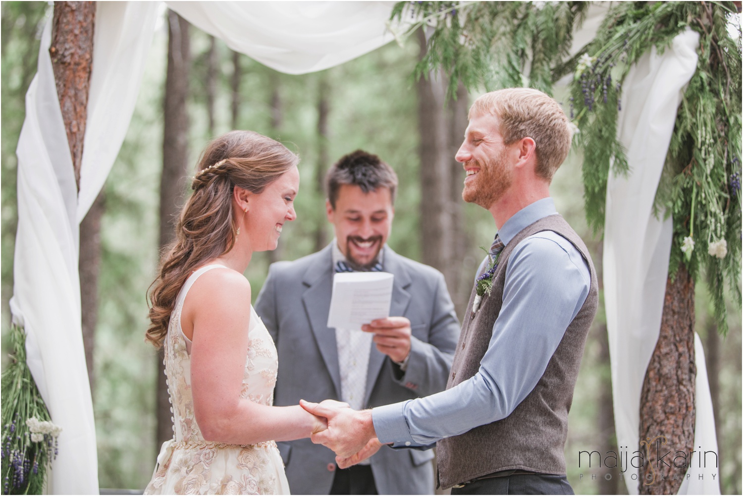 _0068Tierra-Learning-Center-Leavenworth-Washington-Wedding-Photographer-Maija-Karin-photography.jpg