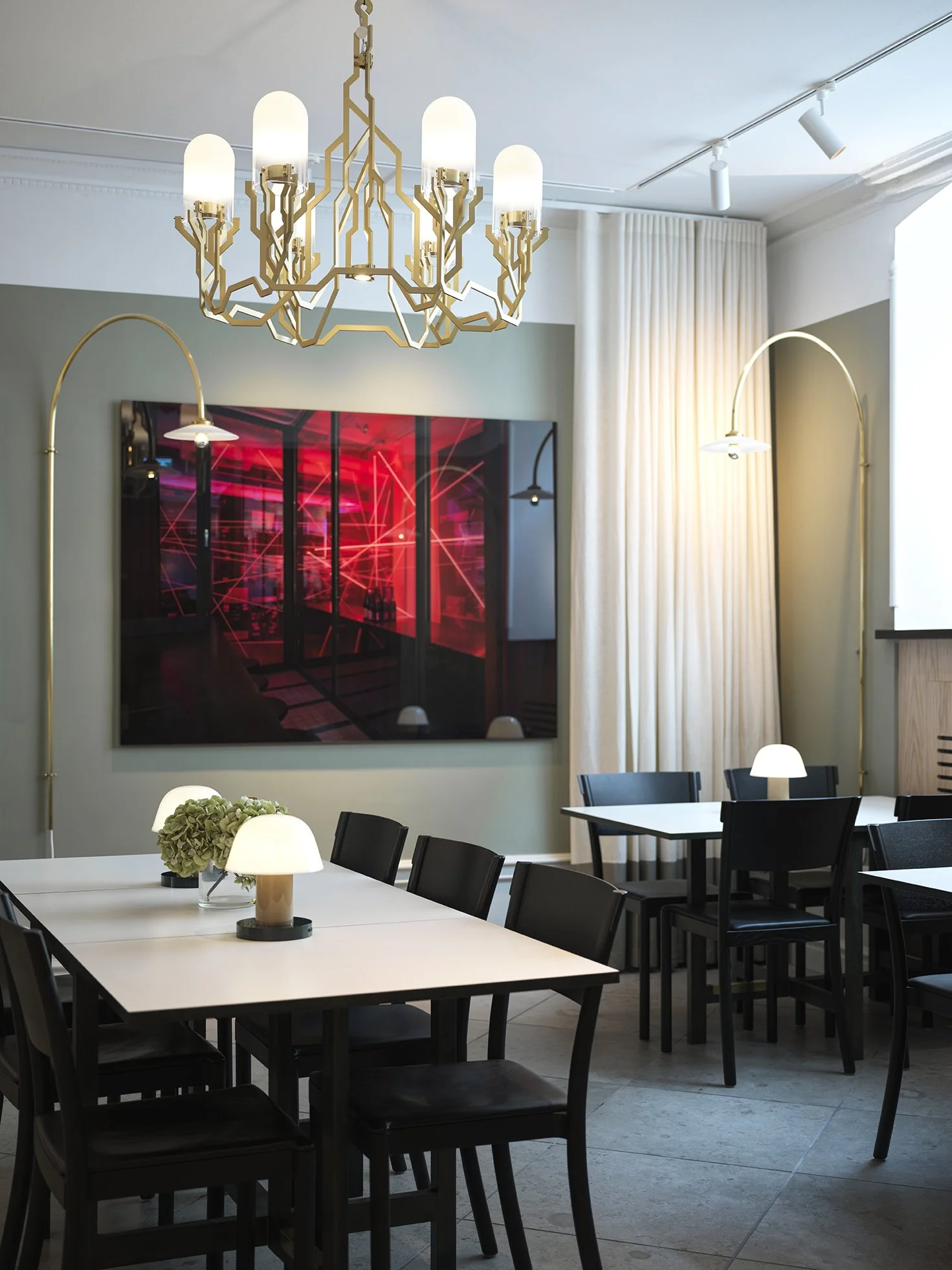 magnusson fine wine / tea