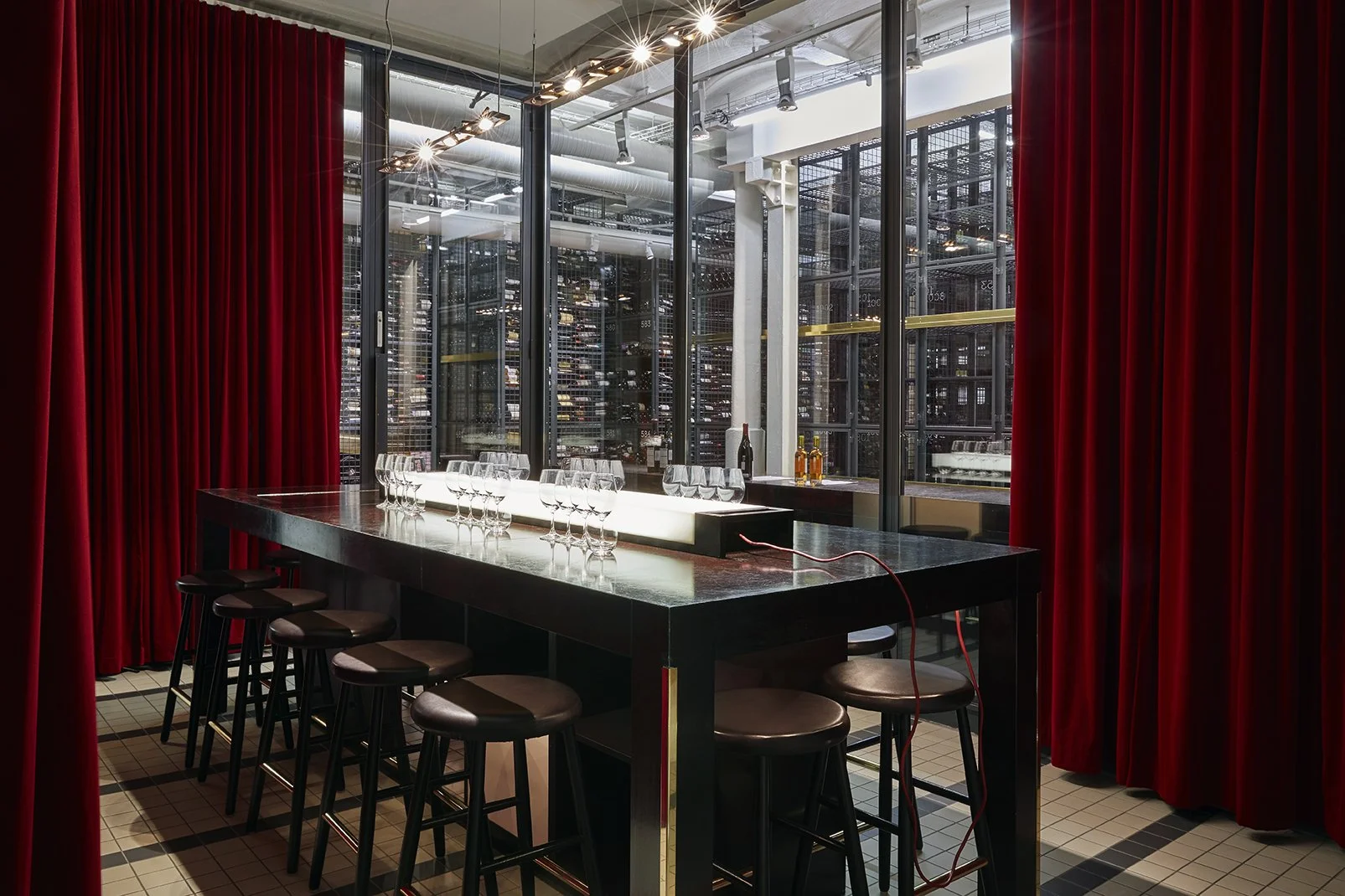 magnusson fine wine / tea