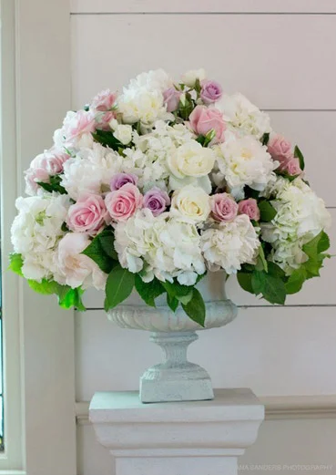 flower-arrangement-wedding-ceremony-auckland-pink-lavender.jpg